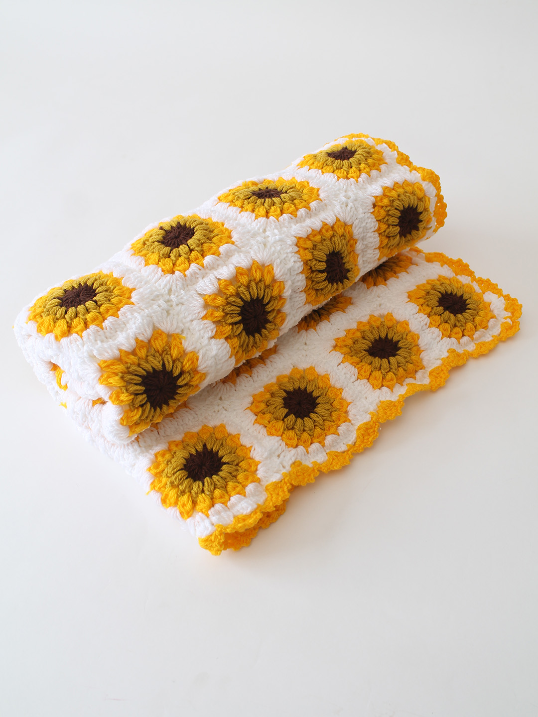 Crochet Handmade Woolen Sunflower Blanket 40*40 inch with Sherpa Lining