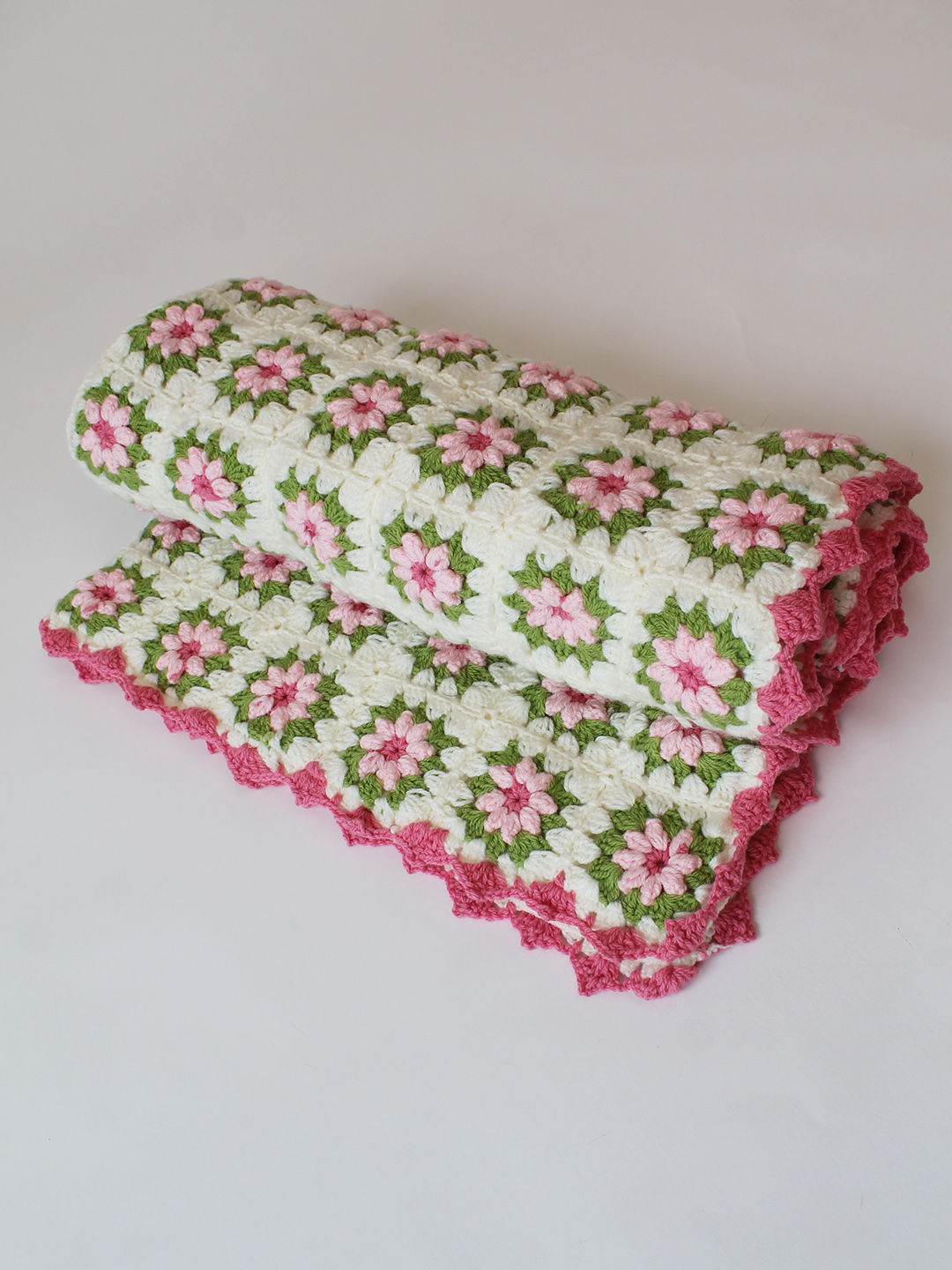 Woonie Handmade Floral Blanket 4040 inch - Cream