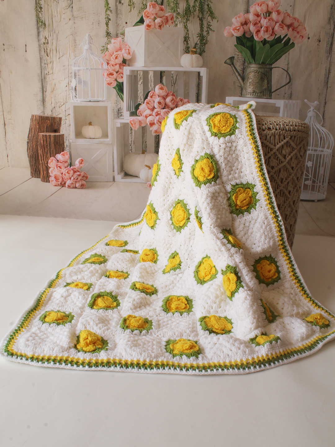 Woonie Handmade 3D Floral 40*40 inch Blanket with Sherpa Lining