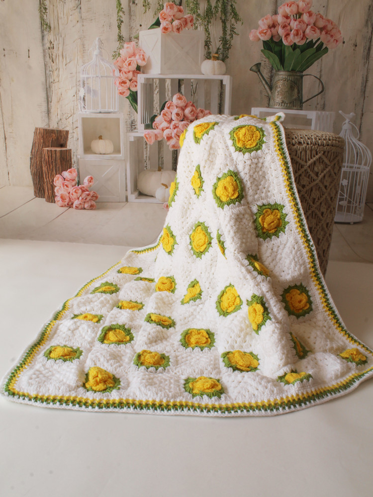 Image of Woonie Handmade 3D Floral 40*40 inch Blanket with Sherpa Lining