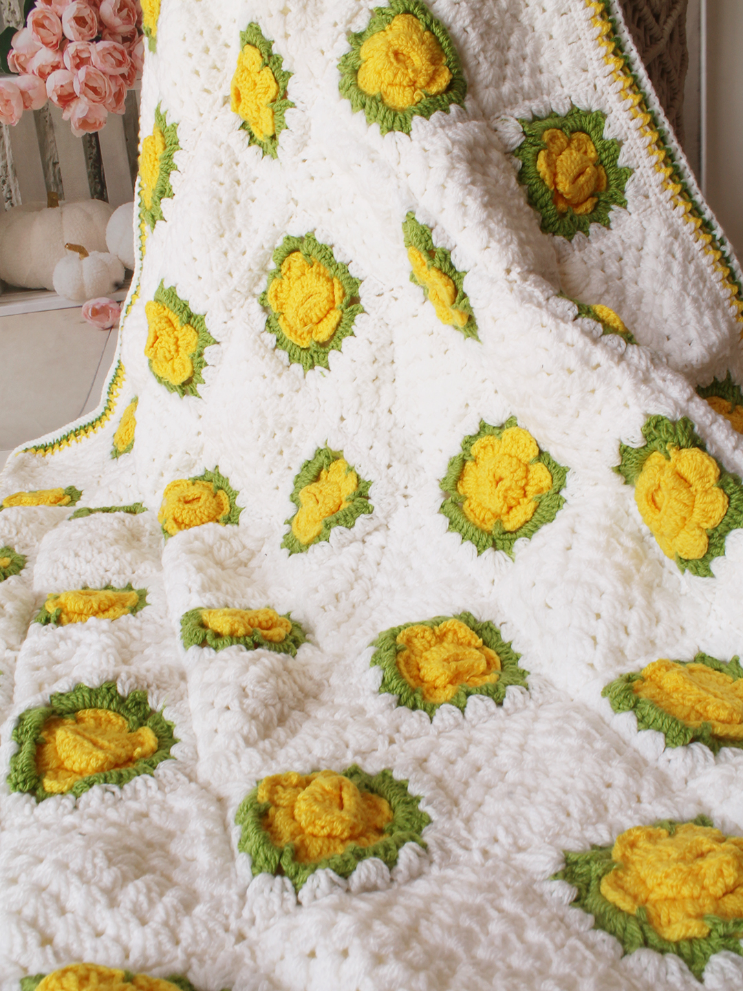 Woonie Handmade 3D Floral 4040 inch Blanket with Sherpa Lining