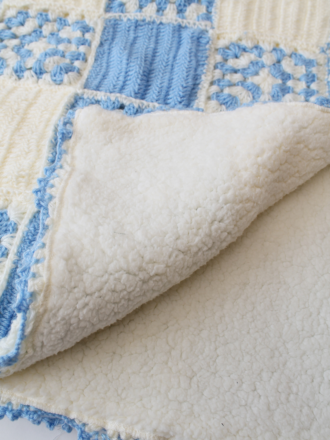 Woonie Handmade Granny Sqaure 40*40 inch with Lining Blanket - Blue