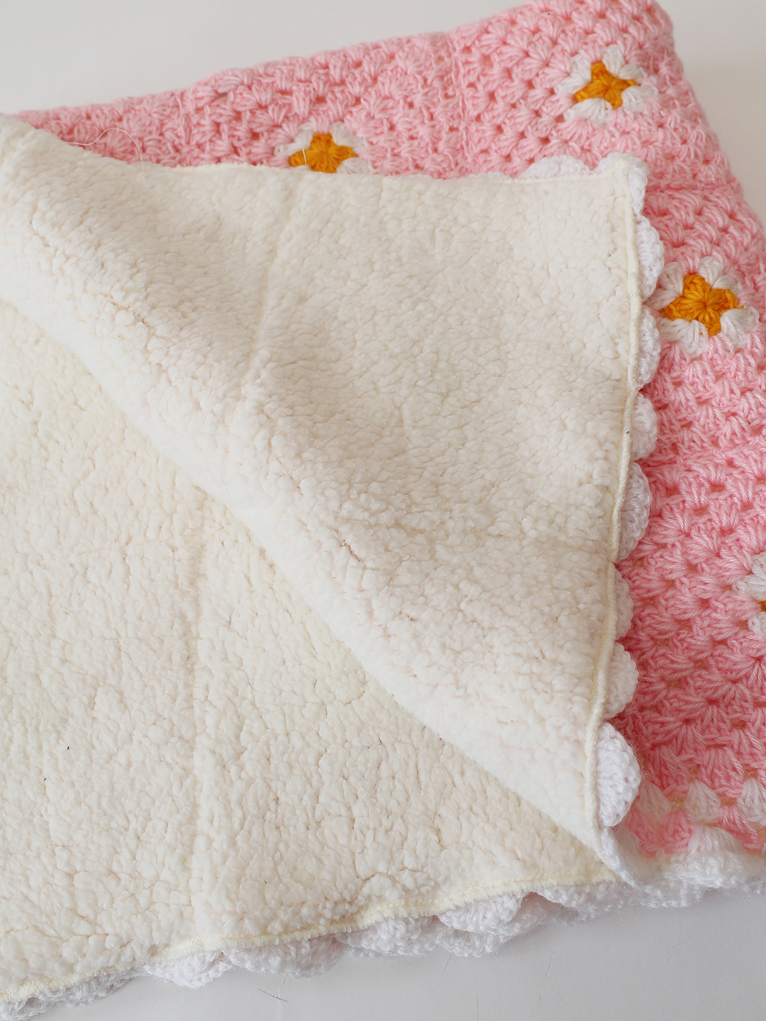 Woonie Handmade Floral Detailed Blanket with Sherpa Lining - Pink