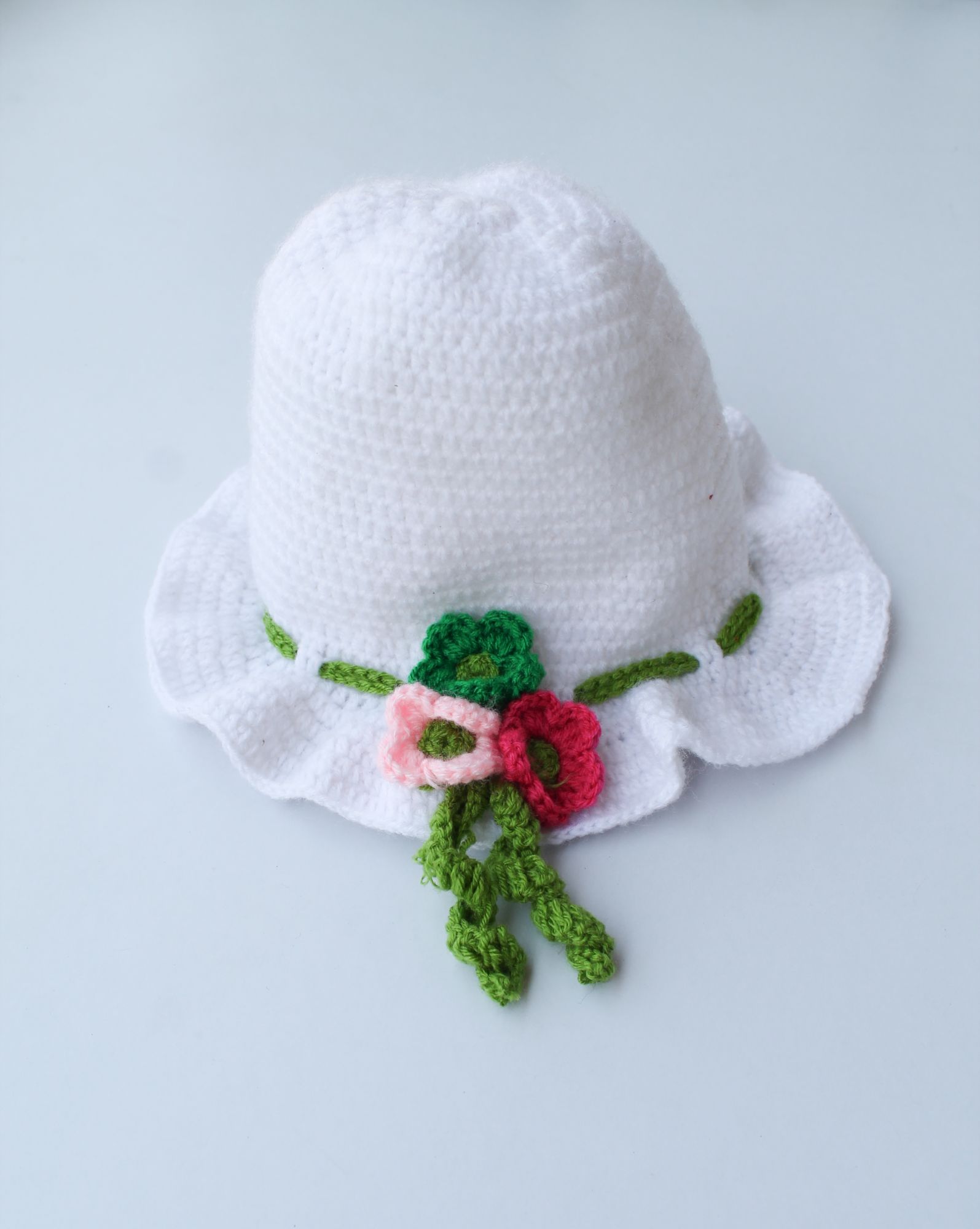 Woonie Handmade Flower Design Cap - White