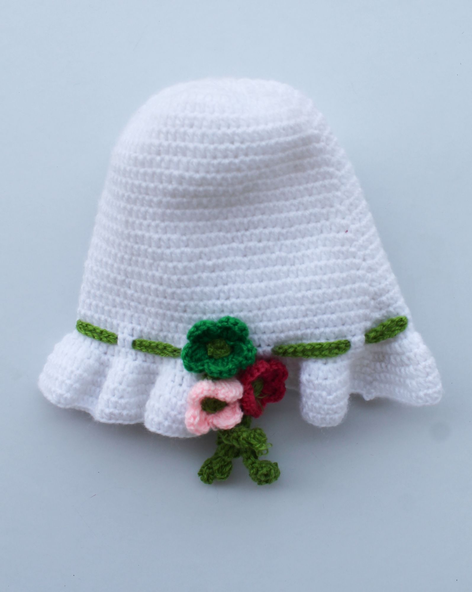 Woonie Handmade Flower Design Cap - White