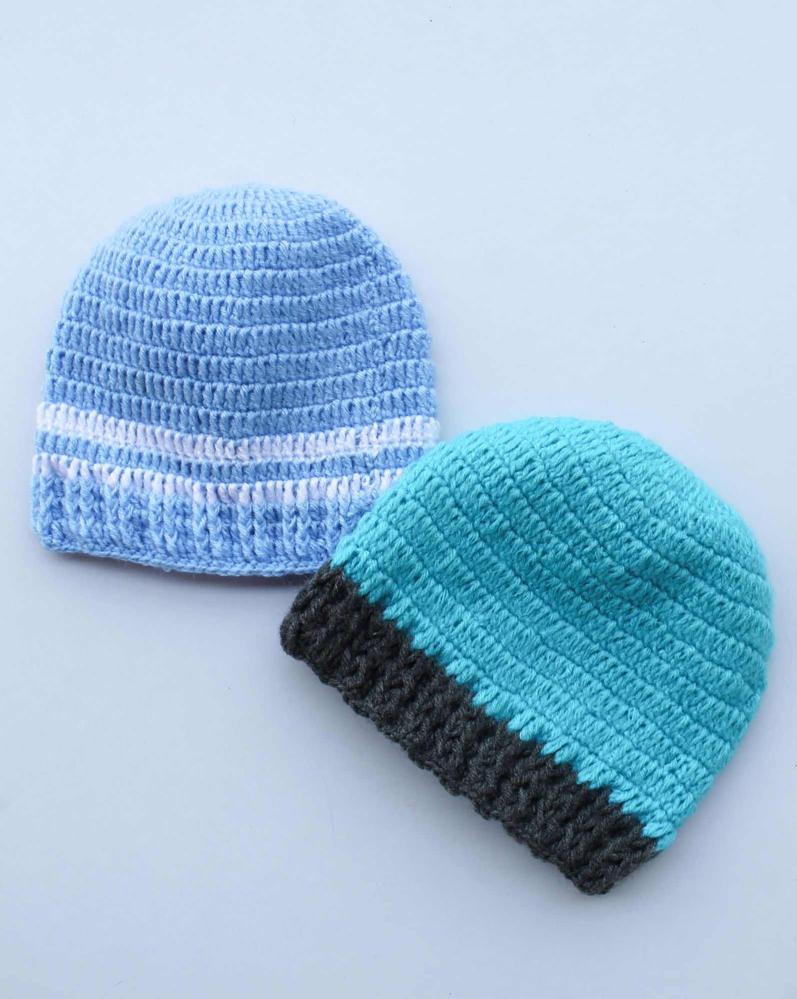 Woonie Set Of 2 Solid Handmade Cap - Blue