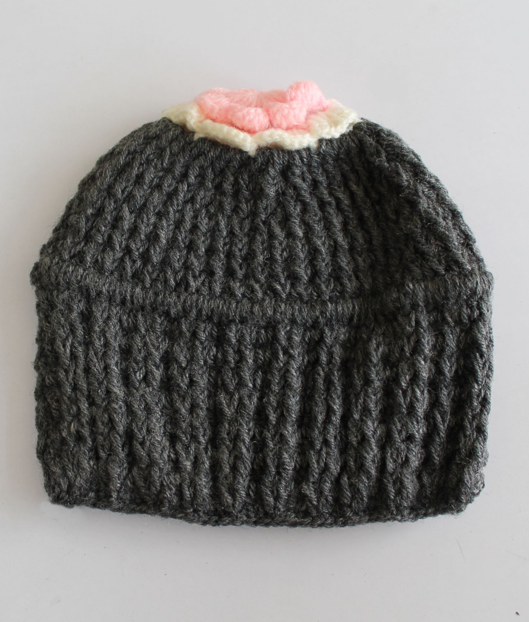 Woonie Flower Detailing Handmade Cap - Grey
