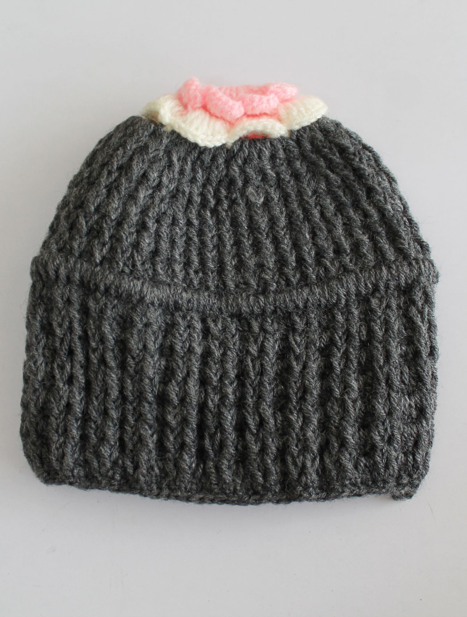 Woonie Flower Detailing Handmade Cap - Grey