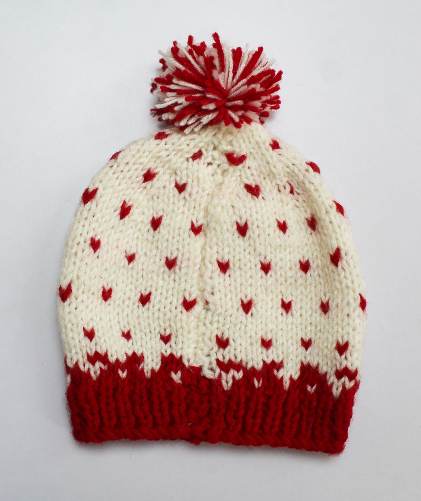 Woonie Heart Knit Detailing Handmade Cap - Red & Off White
