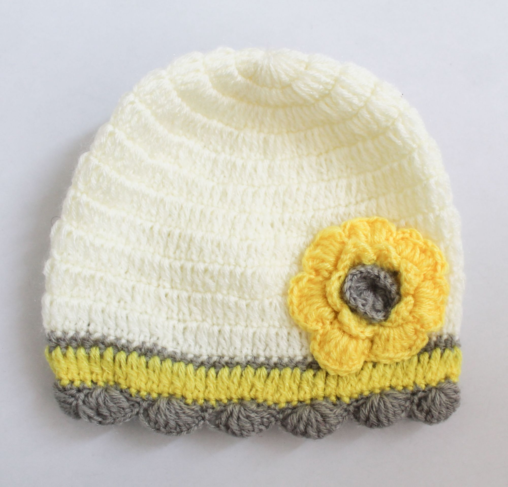 Woonie Handmade Floral Design Cap - Cream