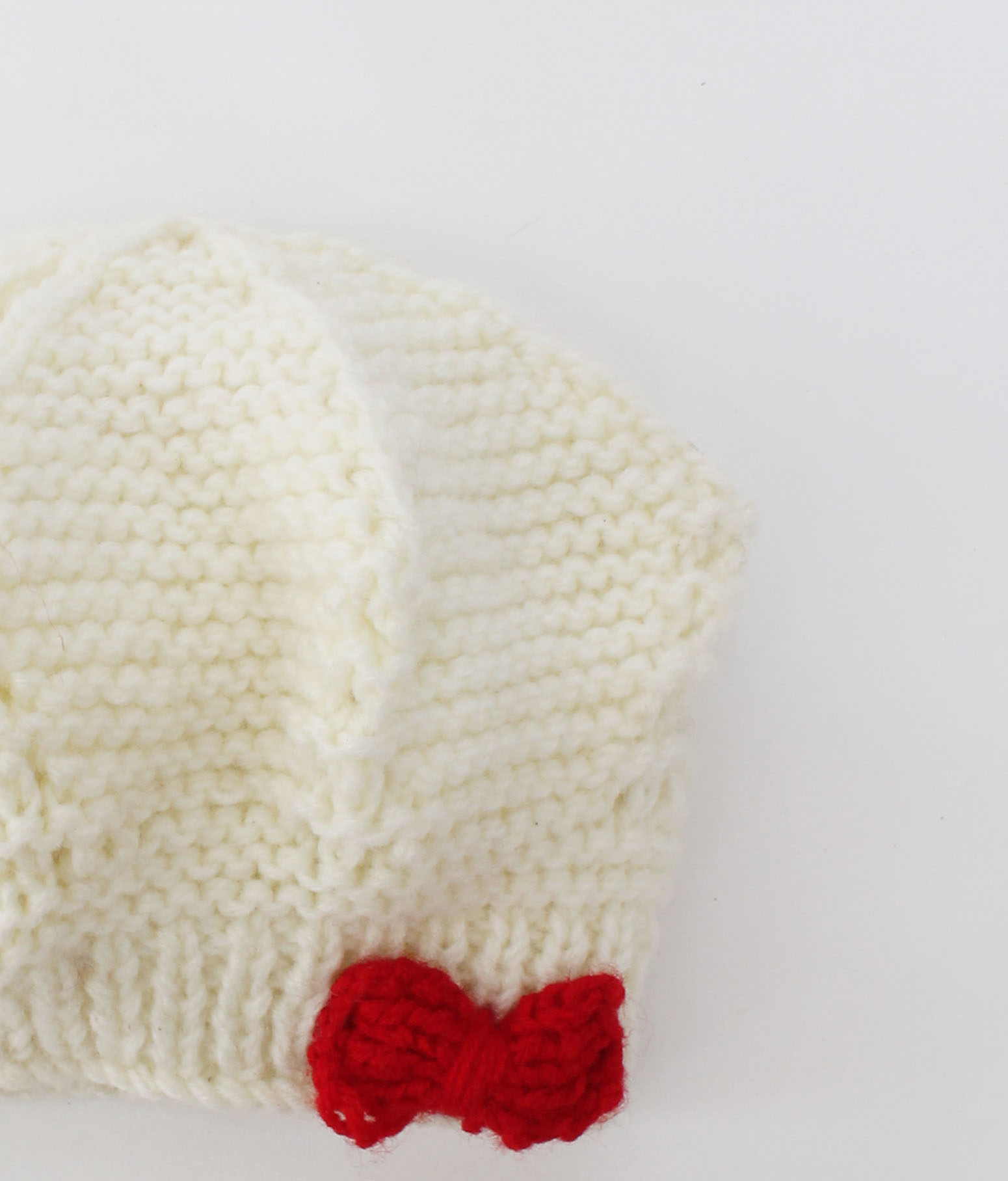 Handmade Knitted Bow Detailing Crown Style Cap-Cream