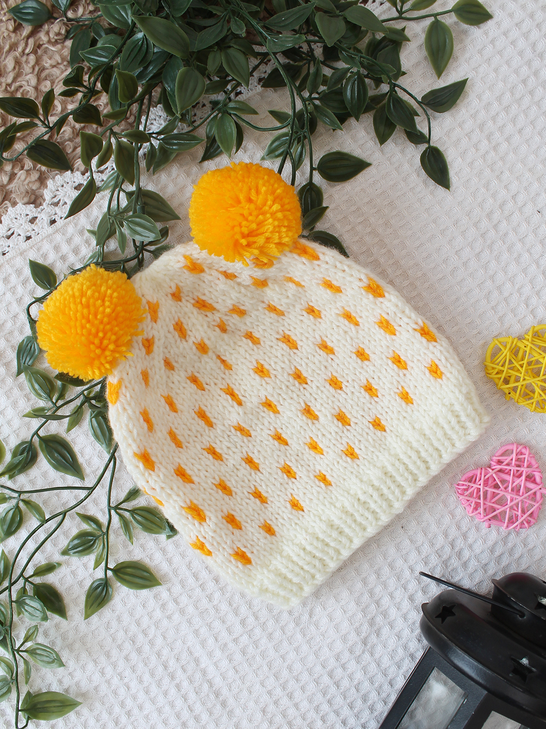 Woonie Handmade Pom Pom Cap - Offwhite