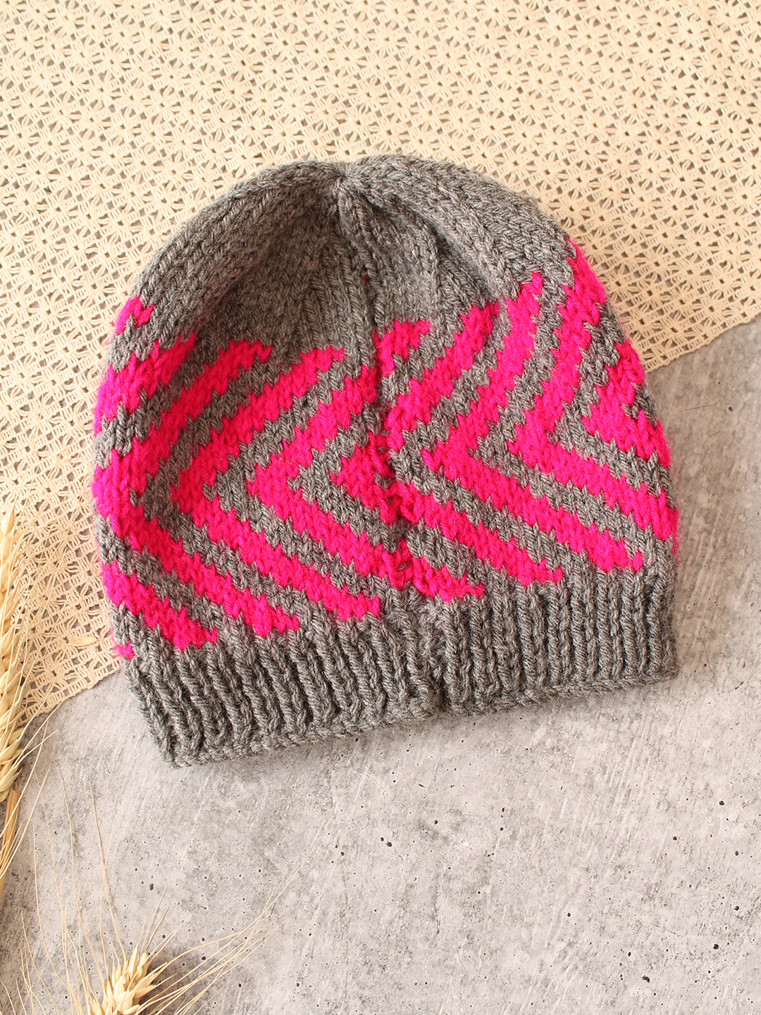 Woonie Handknitted Chevron Cap - Grey
