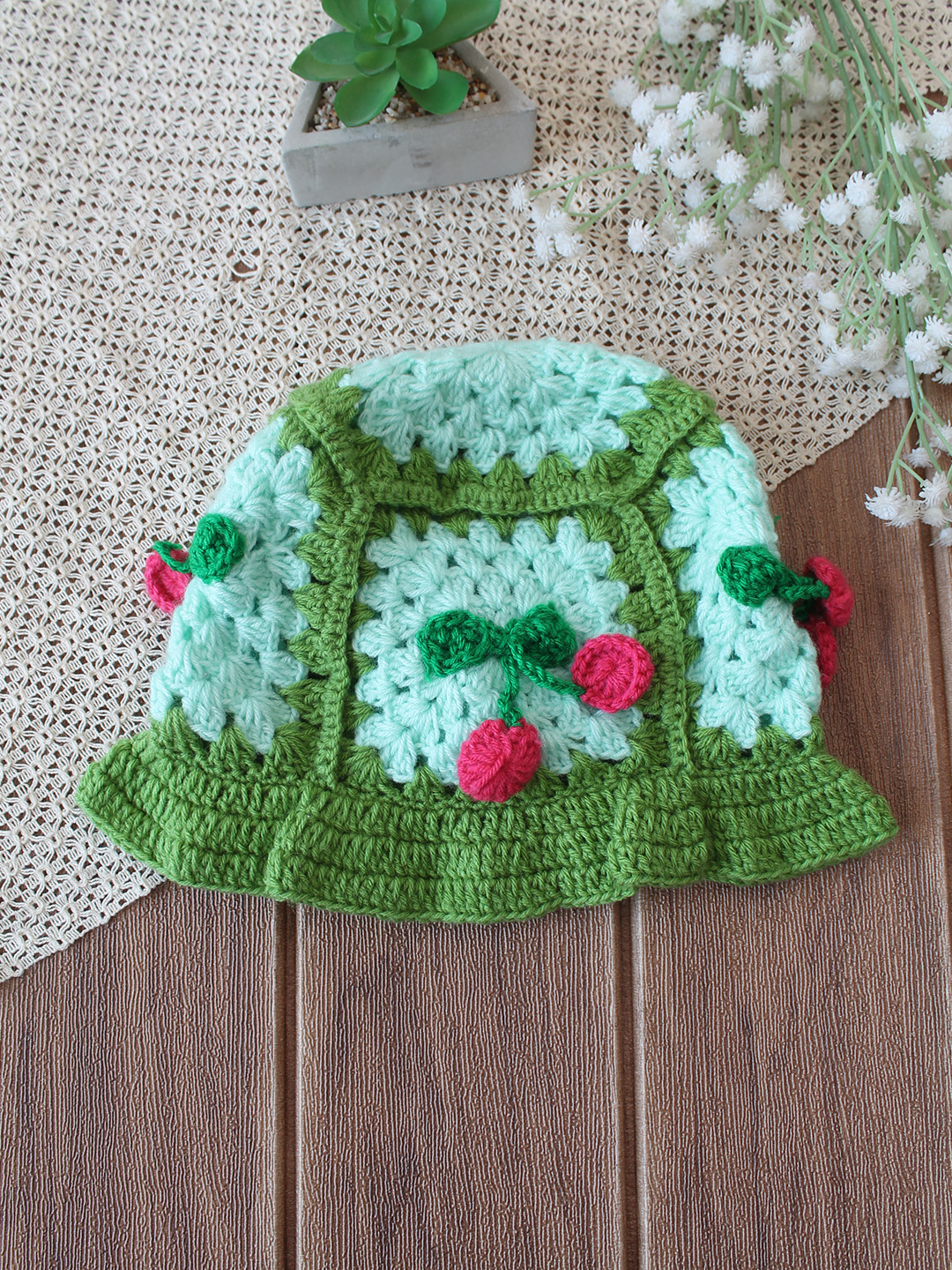 Woonie Crochet Devil Cap - Red