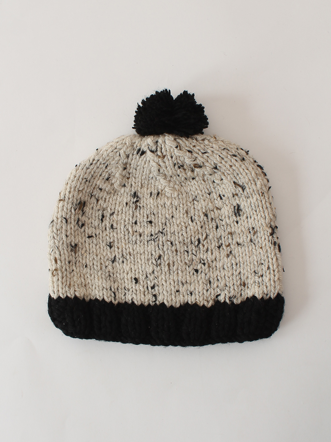 Handknitted Pom Pom Detailed Cap - Cream