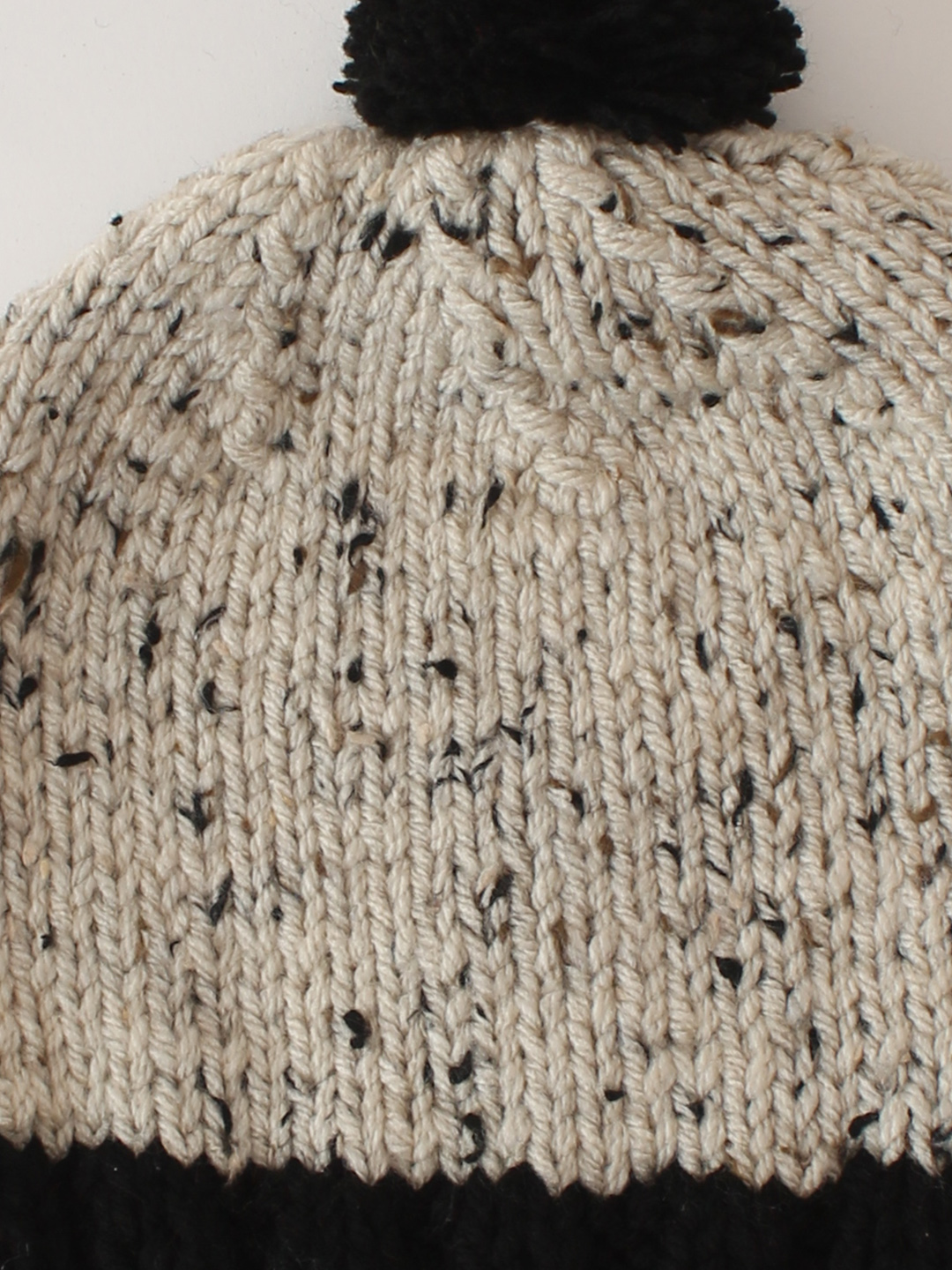 Handknitted Pom Pom Detailed Cap - Cream