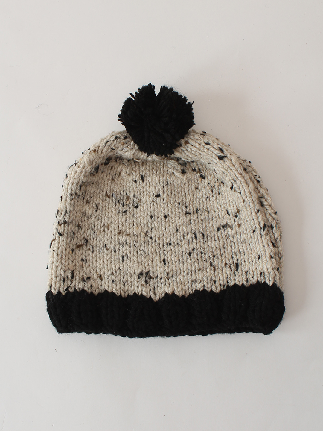 Handknitted Pom Pom Detailed Cap - Cream
