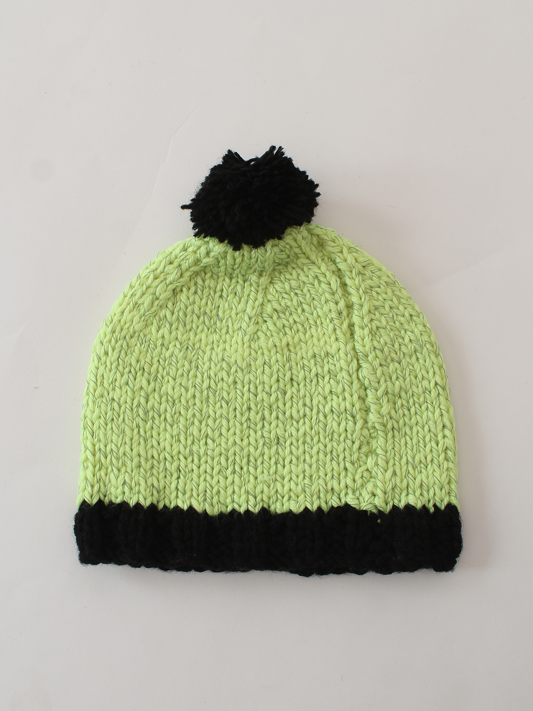 Handknitted Pom Pom Detailed Cap - Green