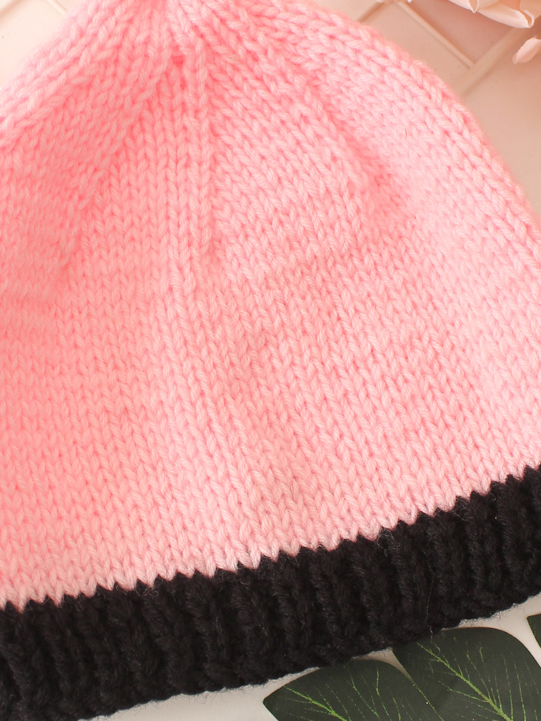 Handknitted Colorblocked Cap - Pink