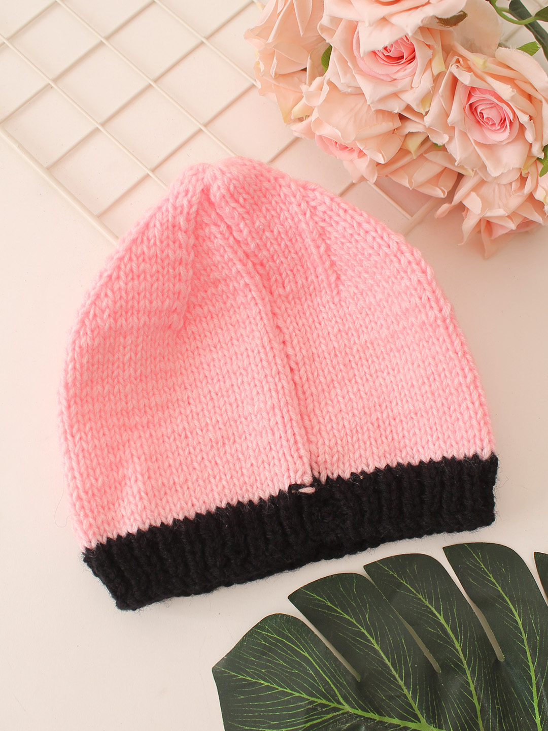 Handknitted Colorblocked Cap - Pink