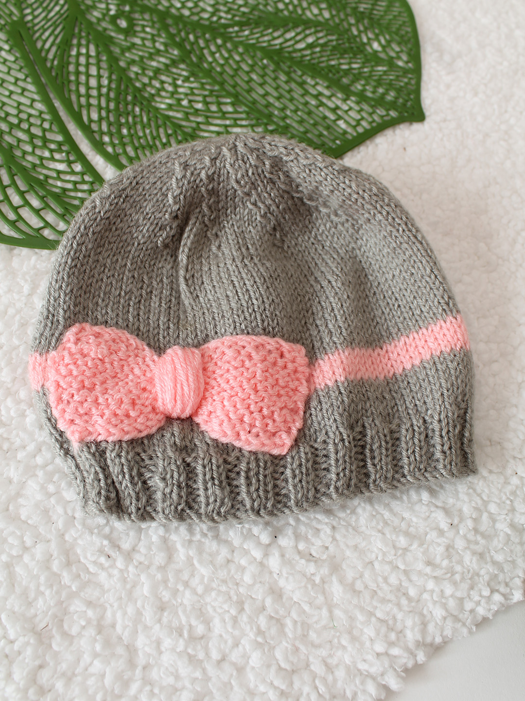 Handknitted Bow Detailed Cap - Grey