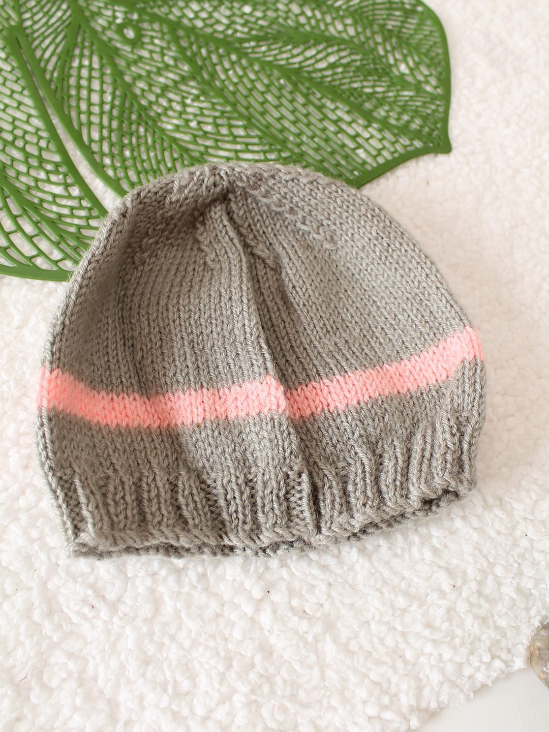 Handknitted Bow Detailed Cap - Grey