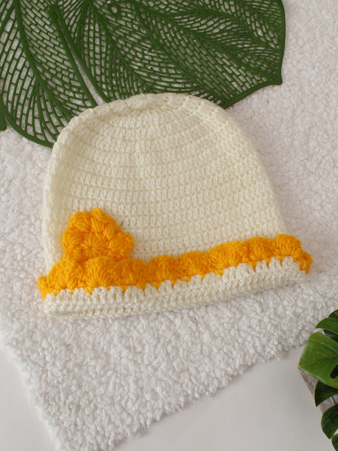 Crochet Floral Cap - Cream