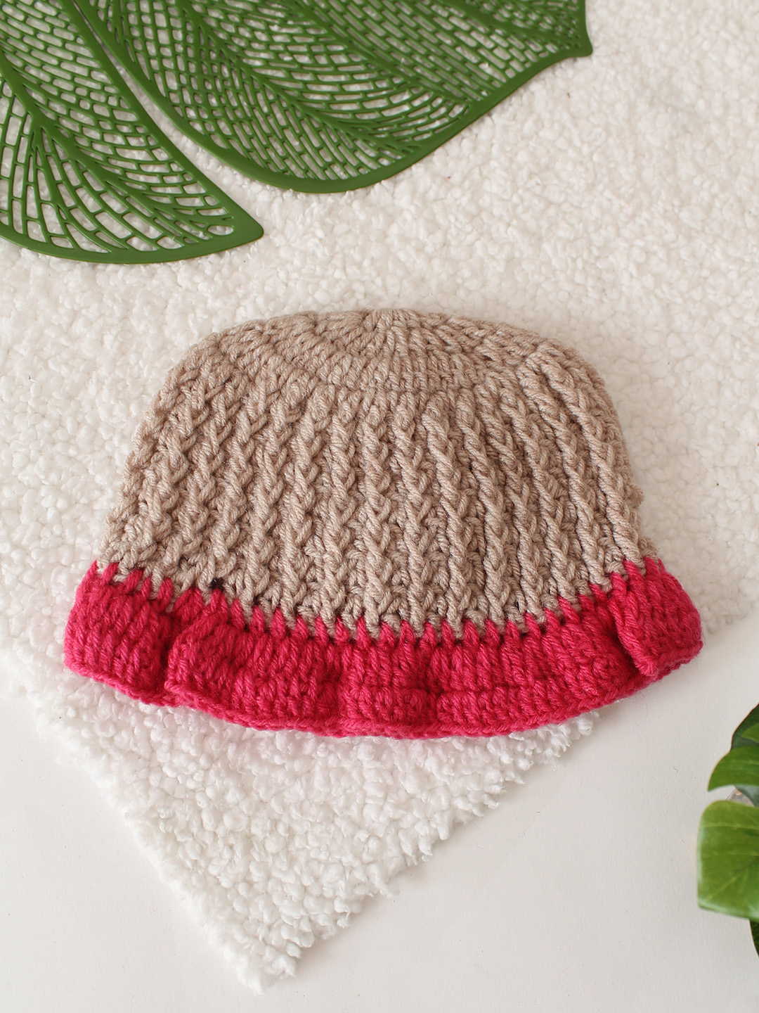 Handmade Ribbed Crochet Bucket Floral Cap - Beige