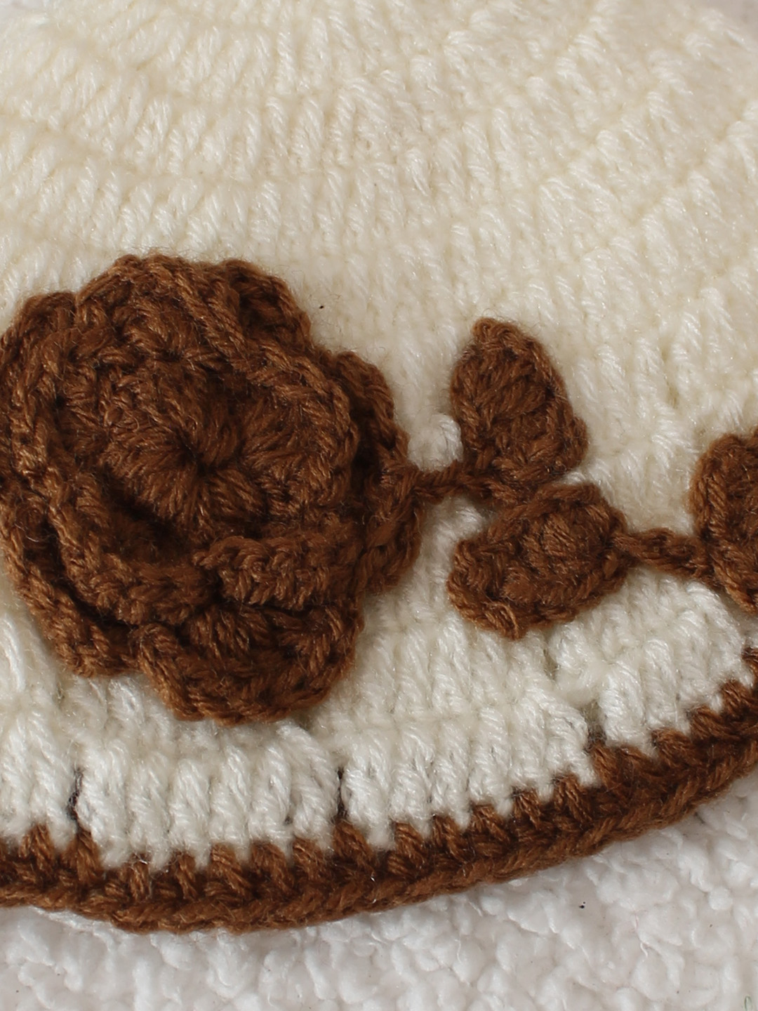 Crochet Floral Cap - Cream