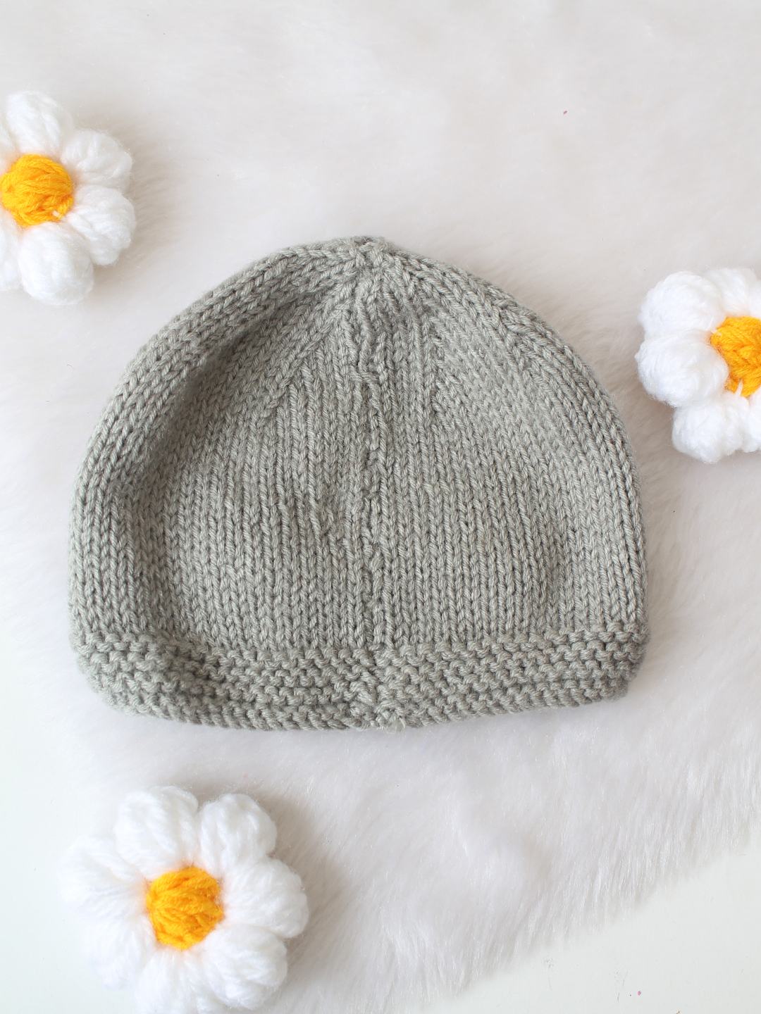 Woonie Rose Embroidered Hand Knitted Cap - Grey