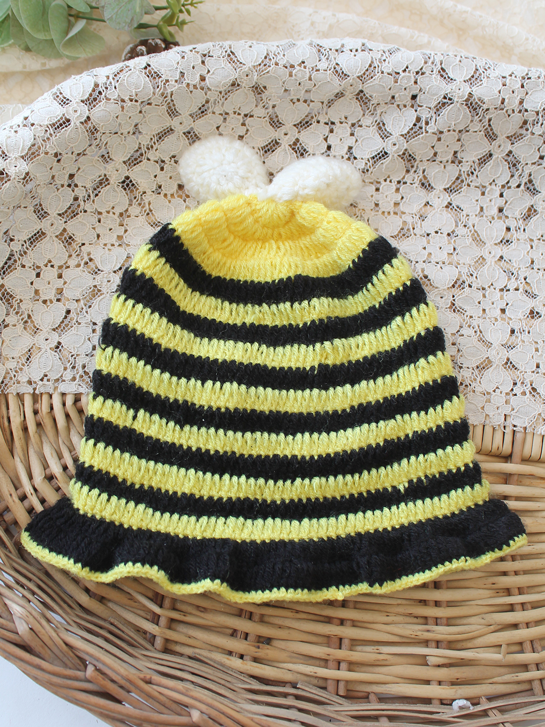 Woonie Crochet Striped Design Cap - Black