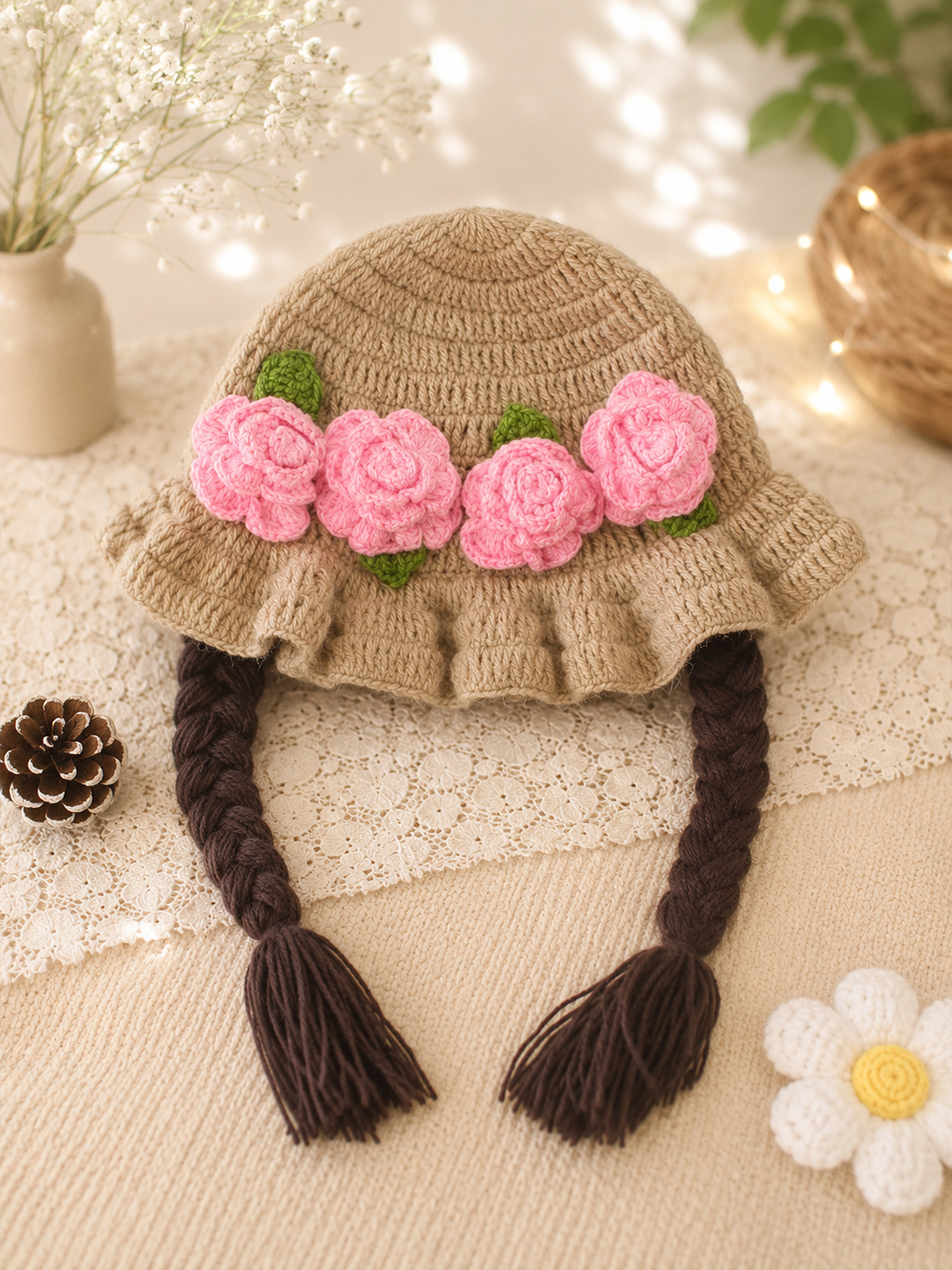 Woonie Crochet Floral Applique Detailed Cap - Beige