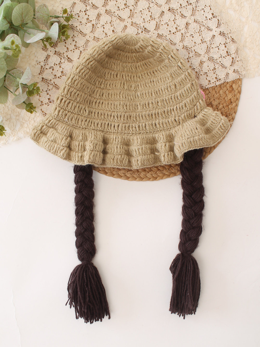 Woonie Crochet Floral Applique Detailed Cap - Beige