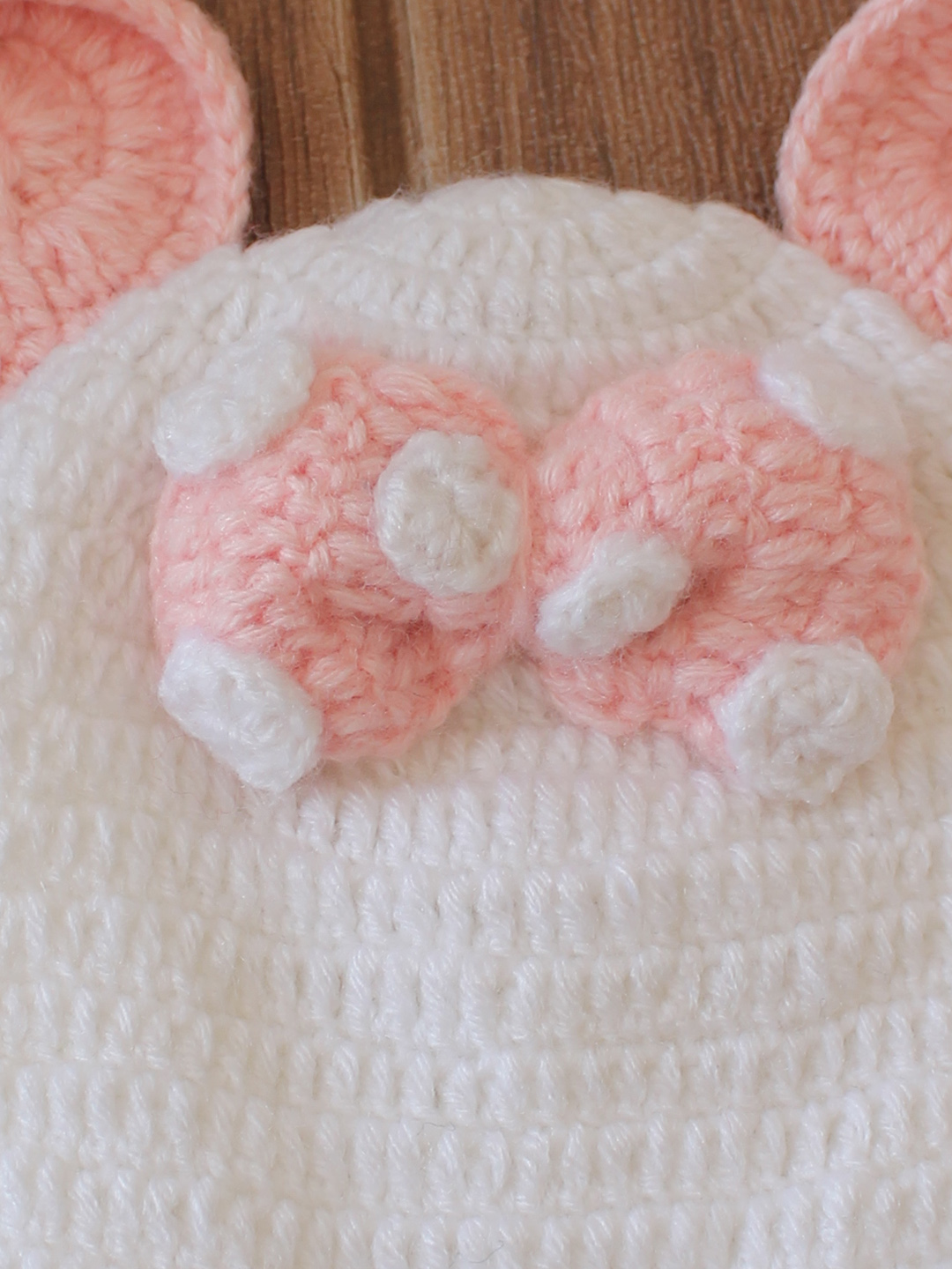 Woonie Crochet Bow Detailed with Ear Cap - White