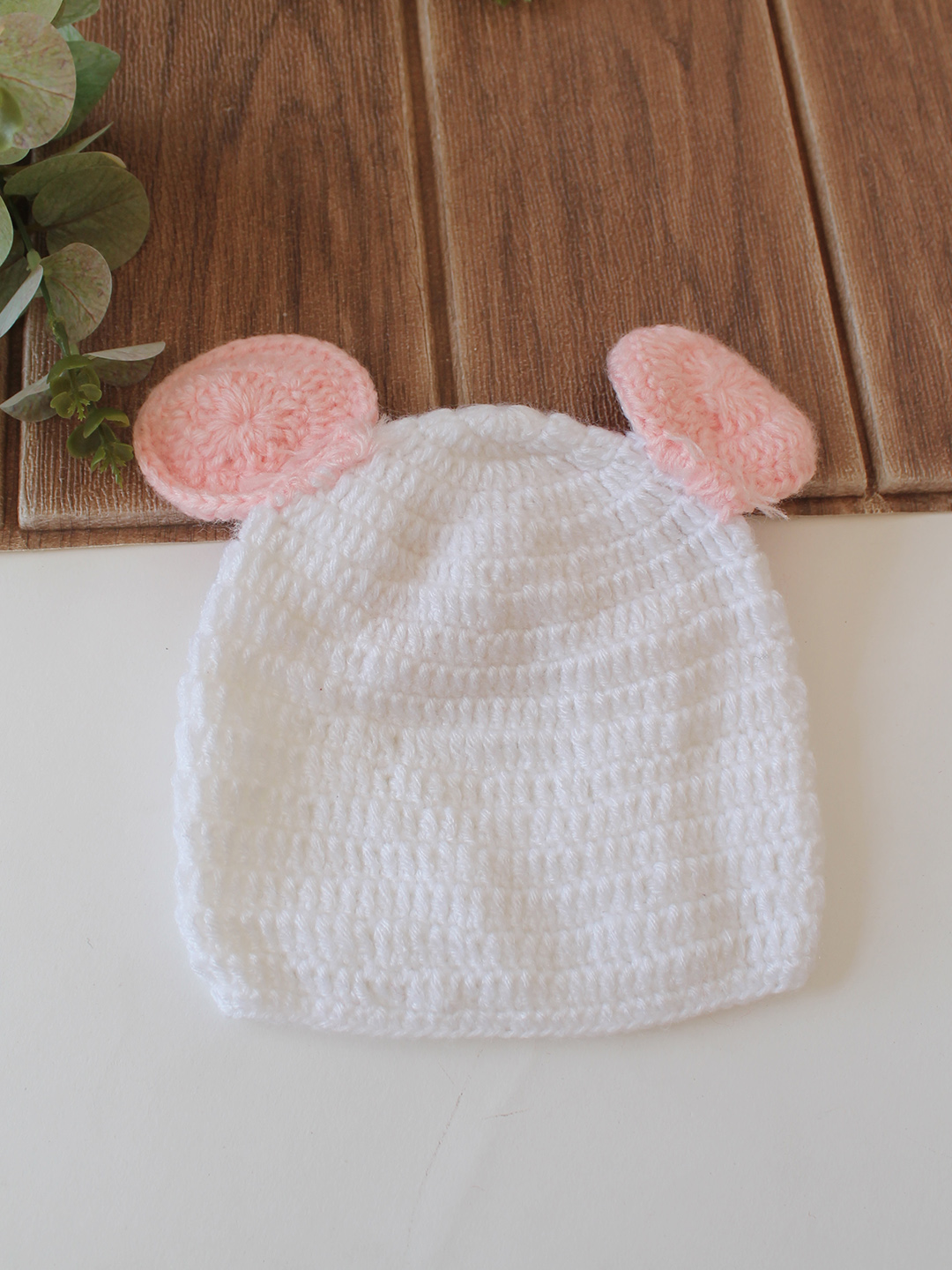 Woonie Crochet Bow Detailed with Ear Cap - White