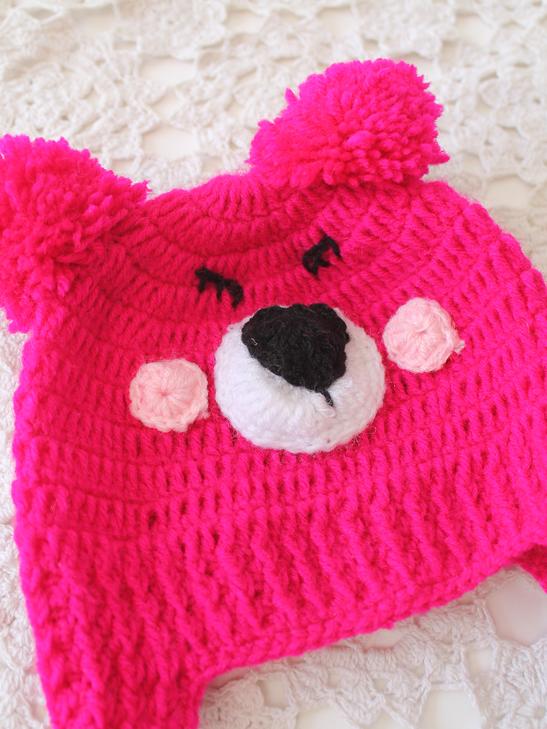Woonie Crochet Bear Detailed Cap - Magenta