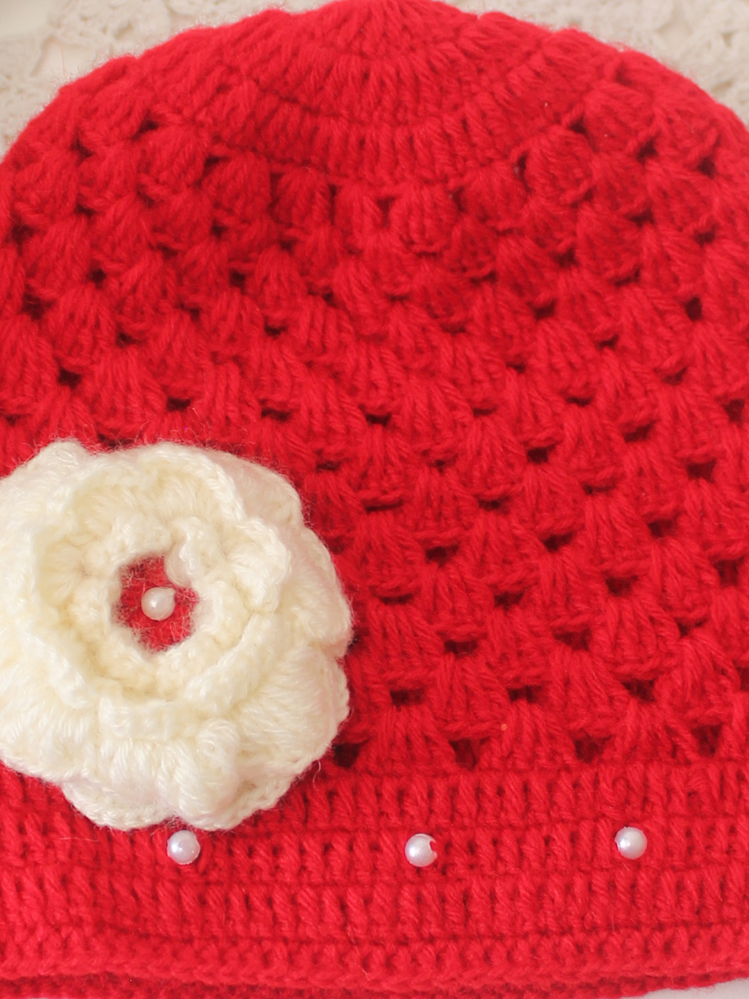 Woonie Crochet Floral Applique Detailed Cap - Red