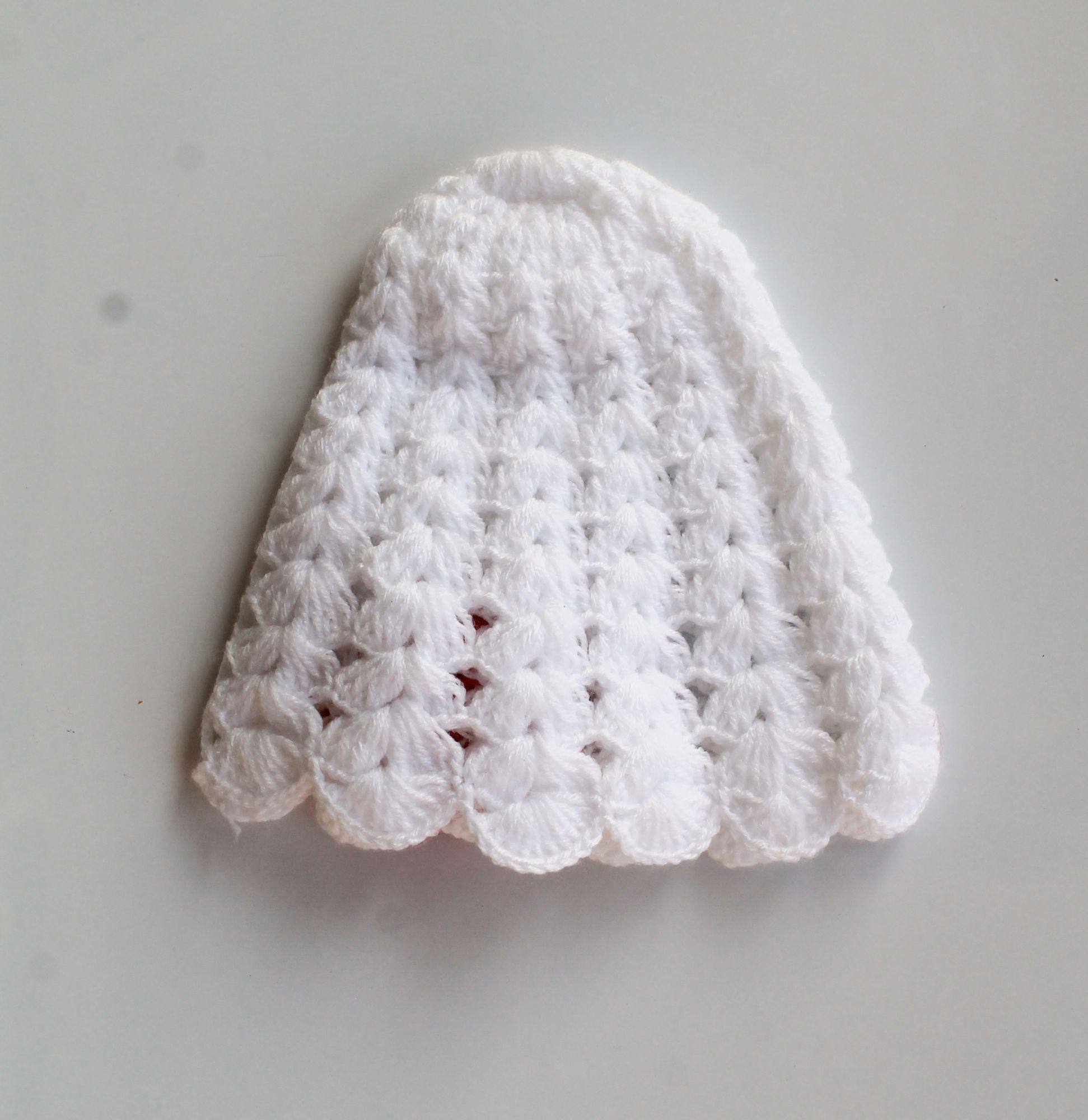 White Cap with Pink Flower