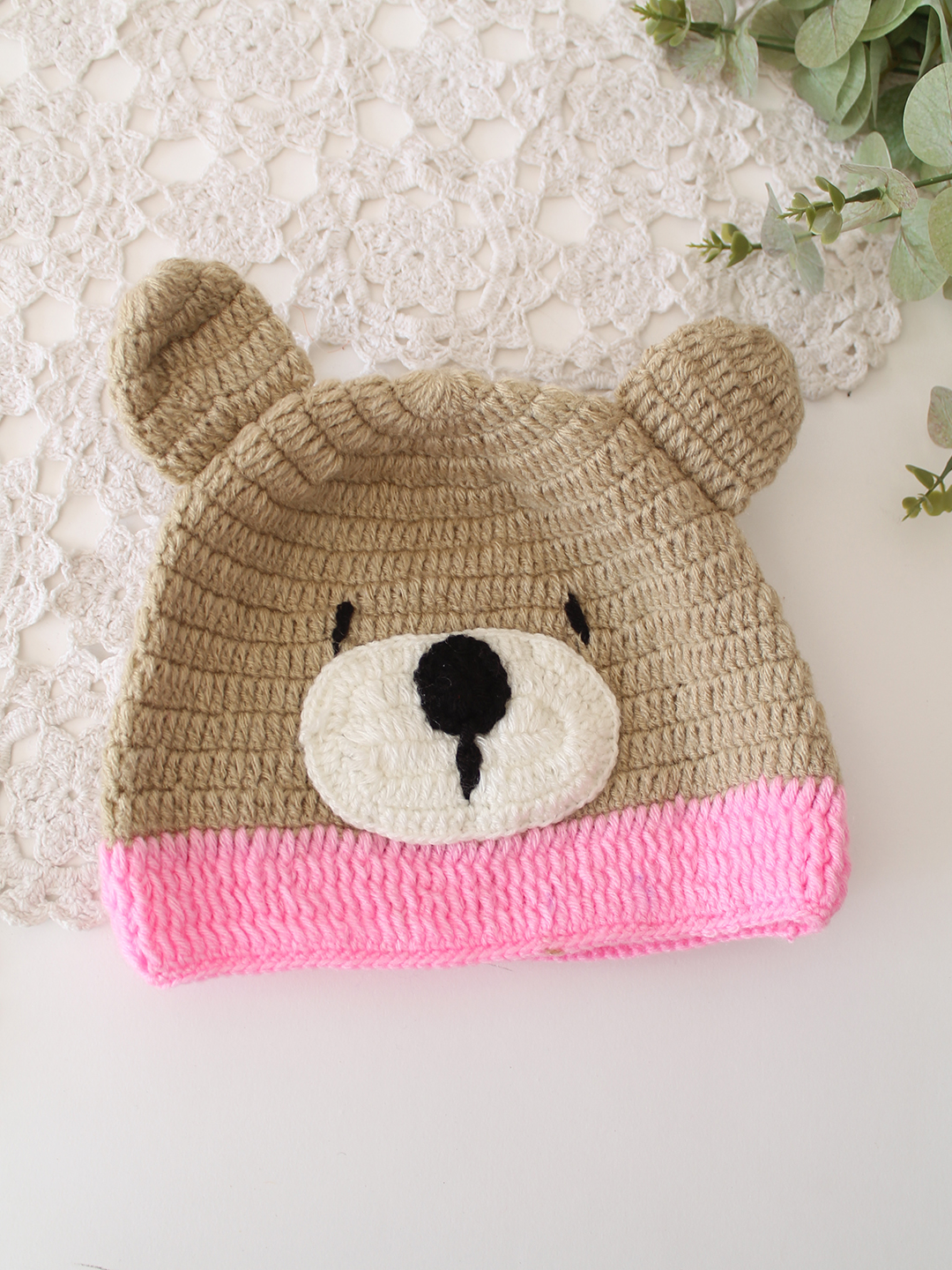 Woonie Crochet Bear Face Detailed Cap - Beige