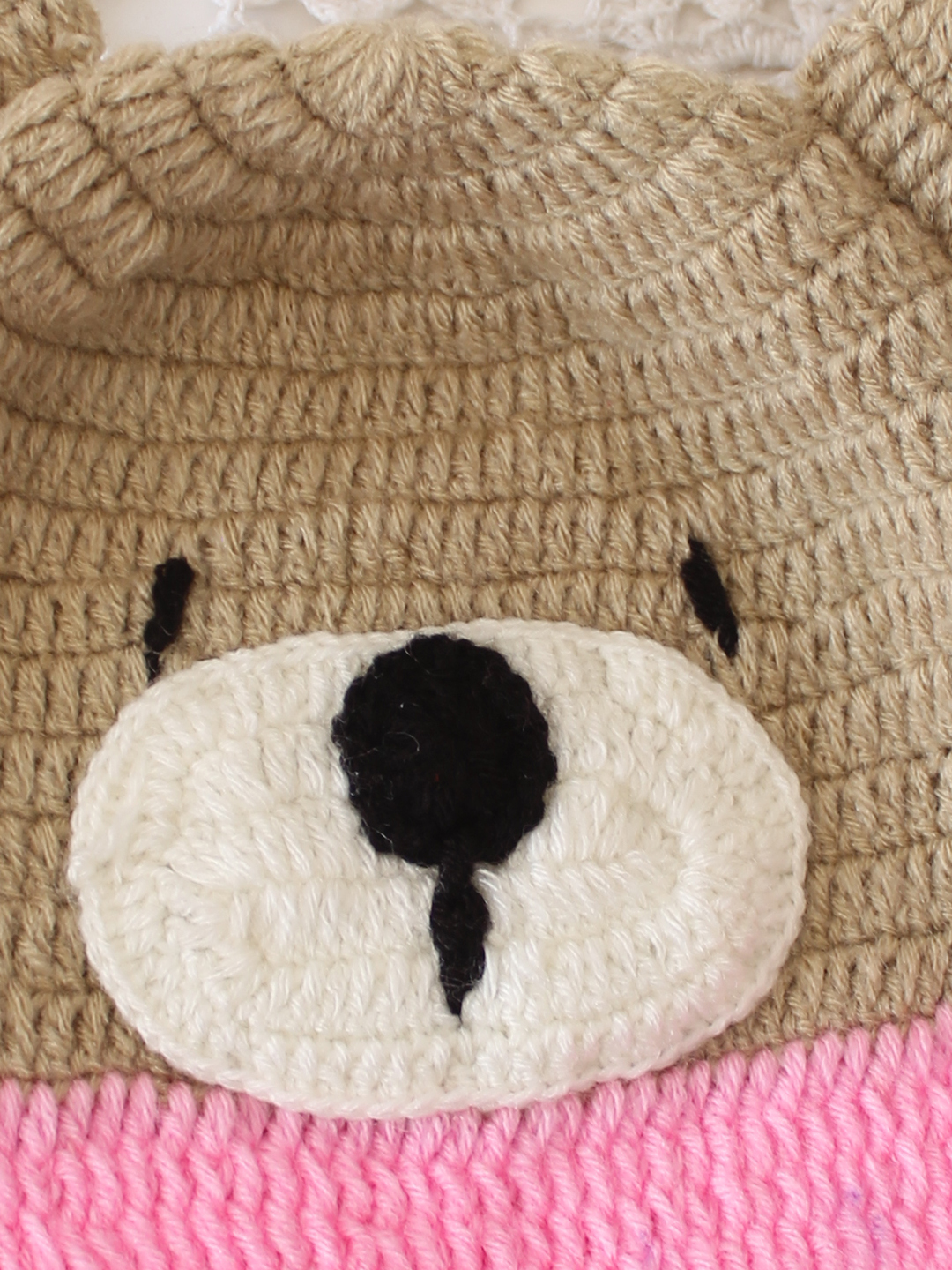 Woonie Crochet Bear Face Detailed Cap - Beige