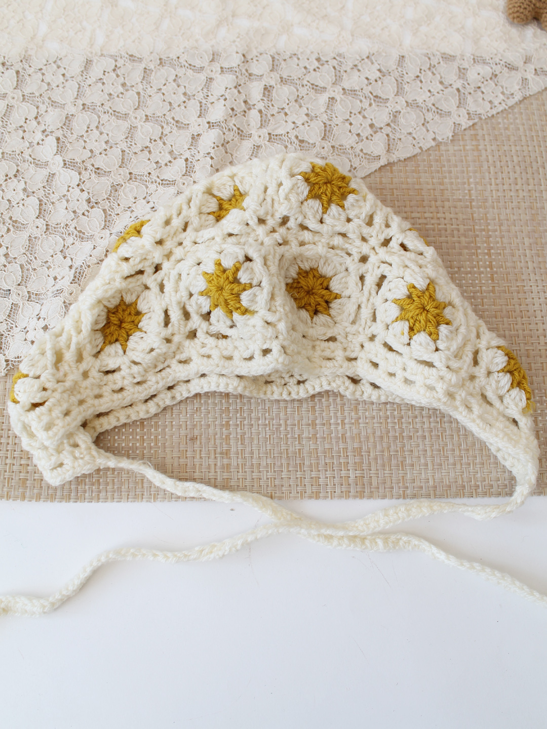 Woonie Crochet Granny Square Detailed Cap - Cream