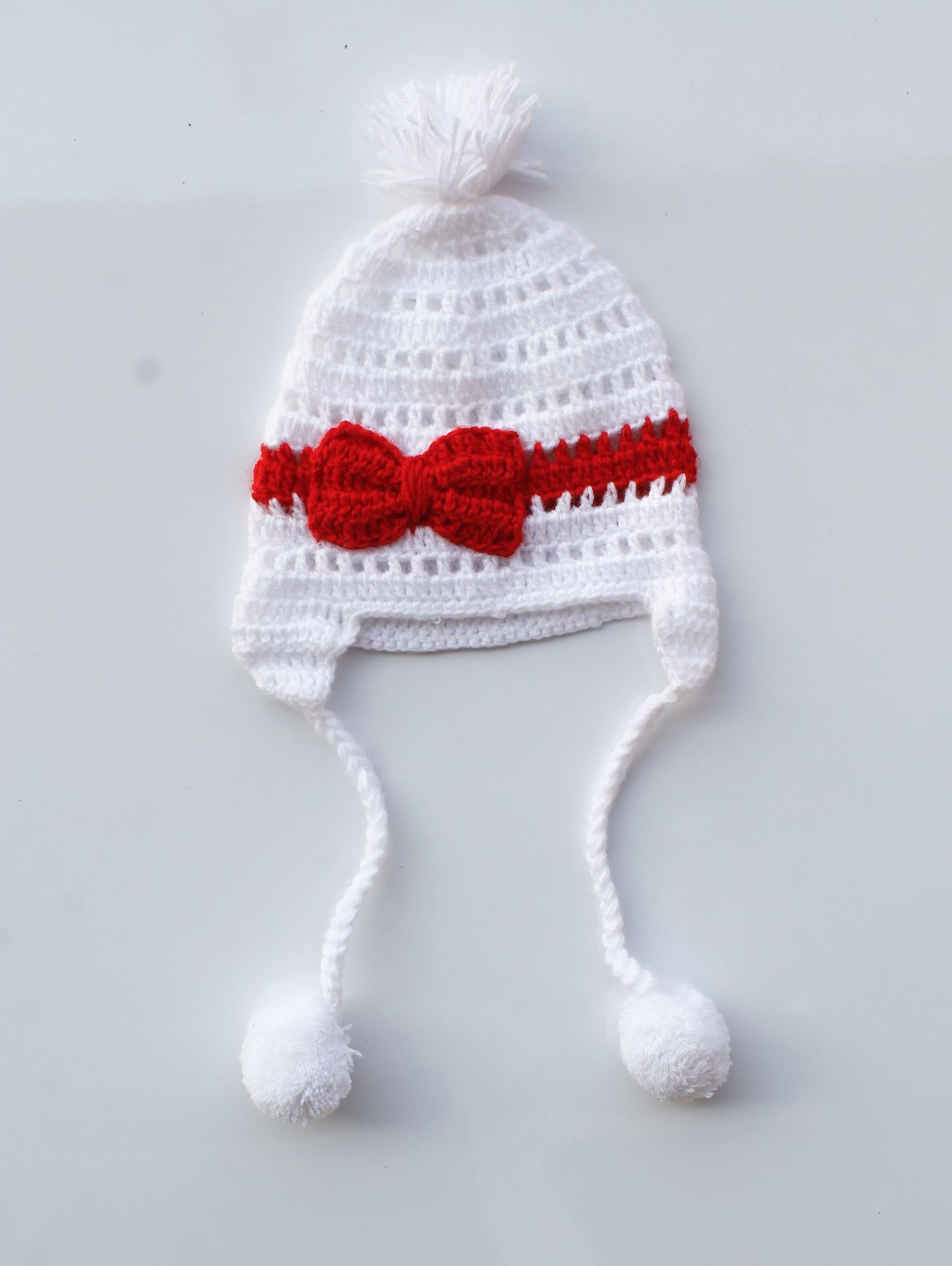 Woonie handmade White and Red Beanie
