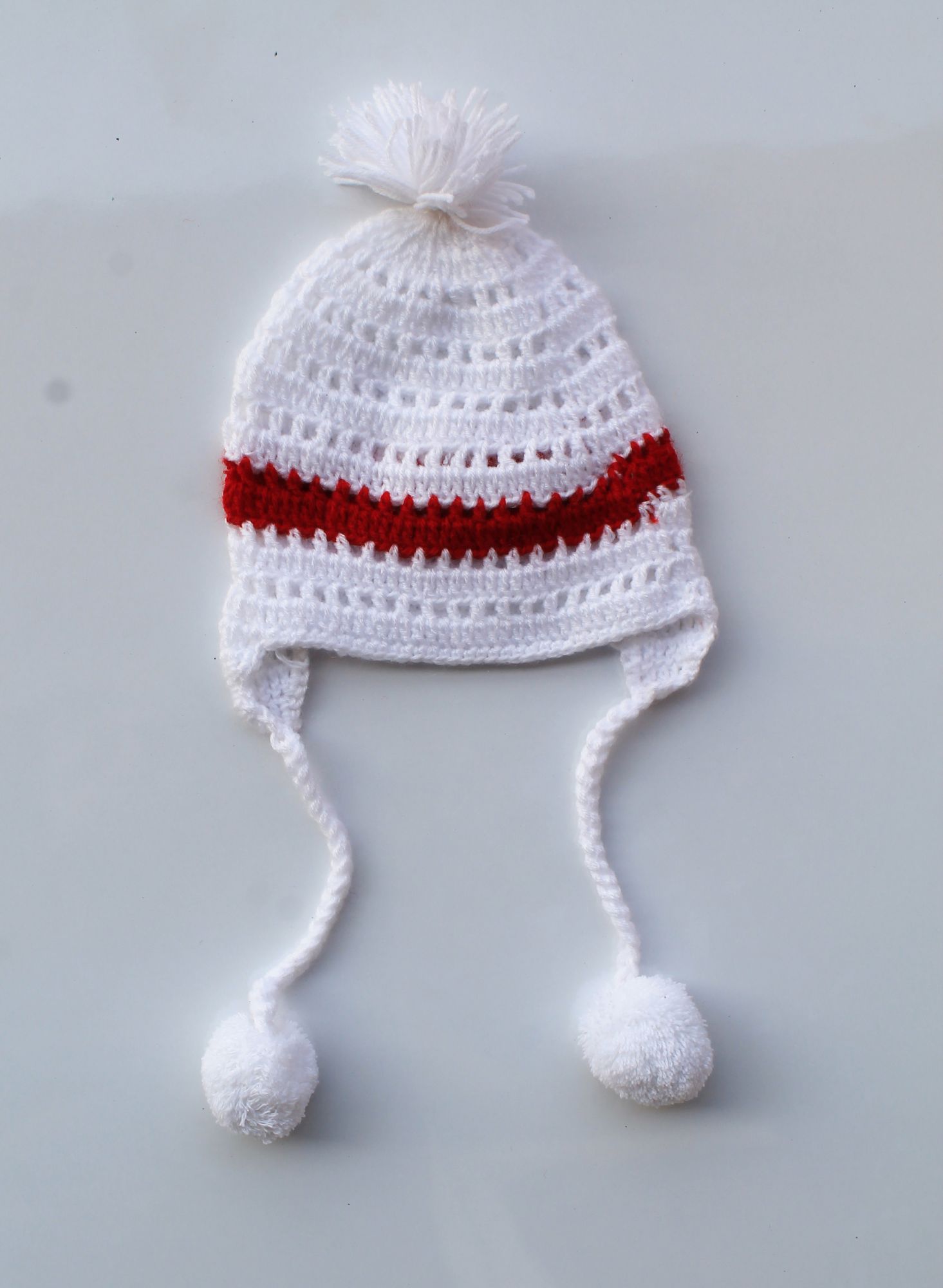 Woonie handmade White and Red Beanie