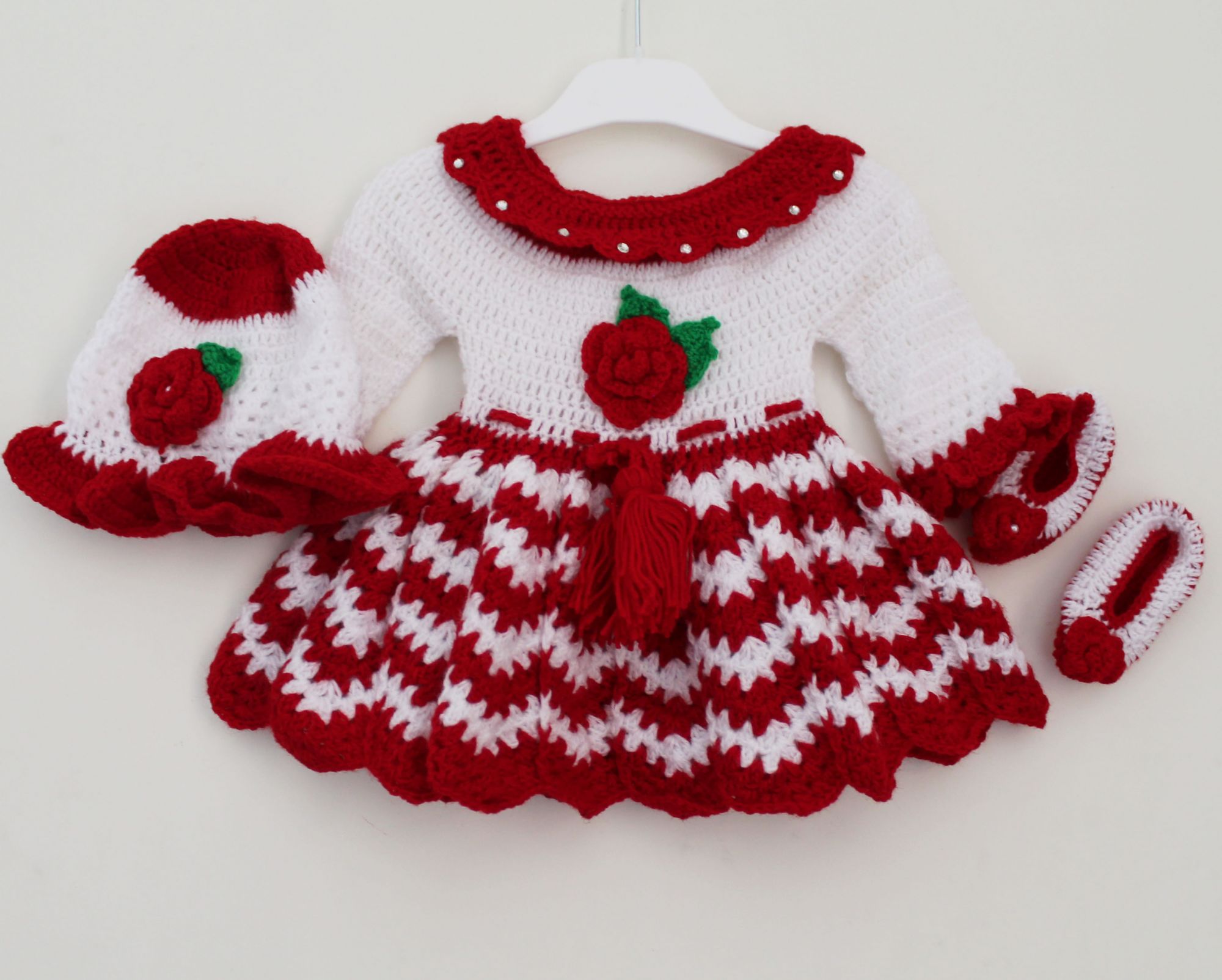 Woonie Handmade Full Sleeves Flower Applique Frock With Cap & booties-White & Red