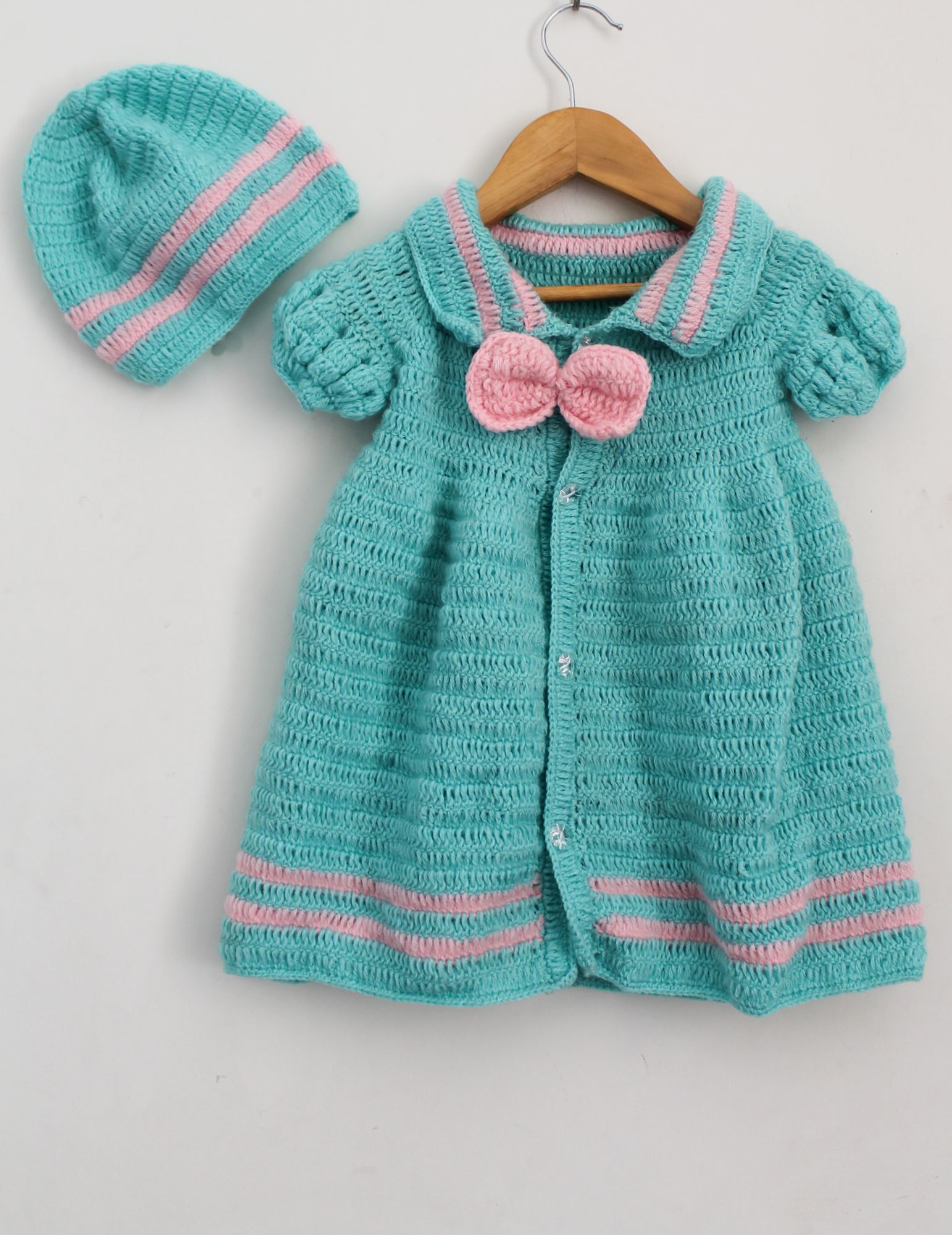 Woonie Short Sleeves Bow Detailing Handmade Dress With Cap - Green