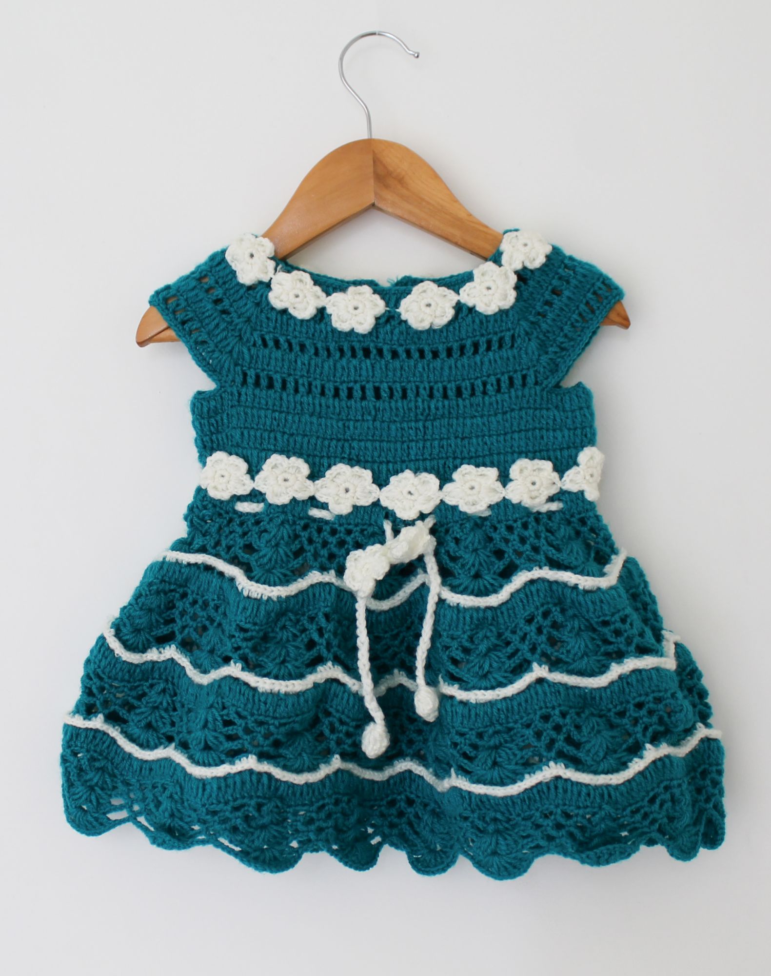 Woonie Sleeveless Flower Design Handmade Dress - Green
