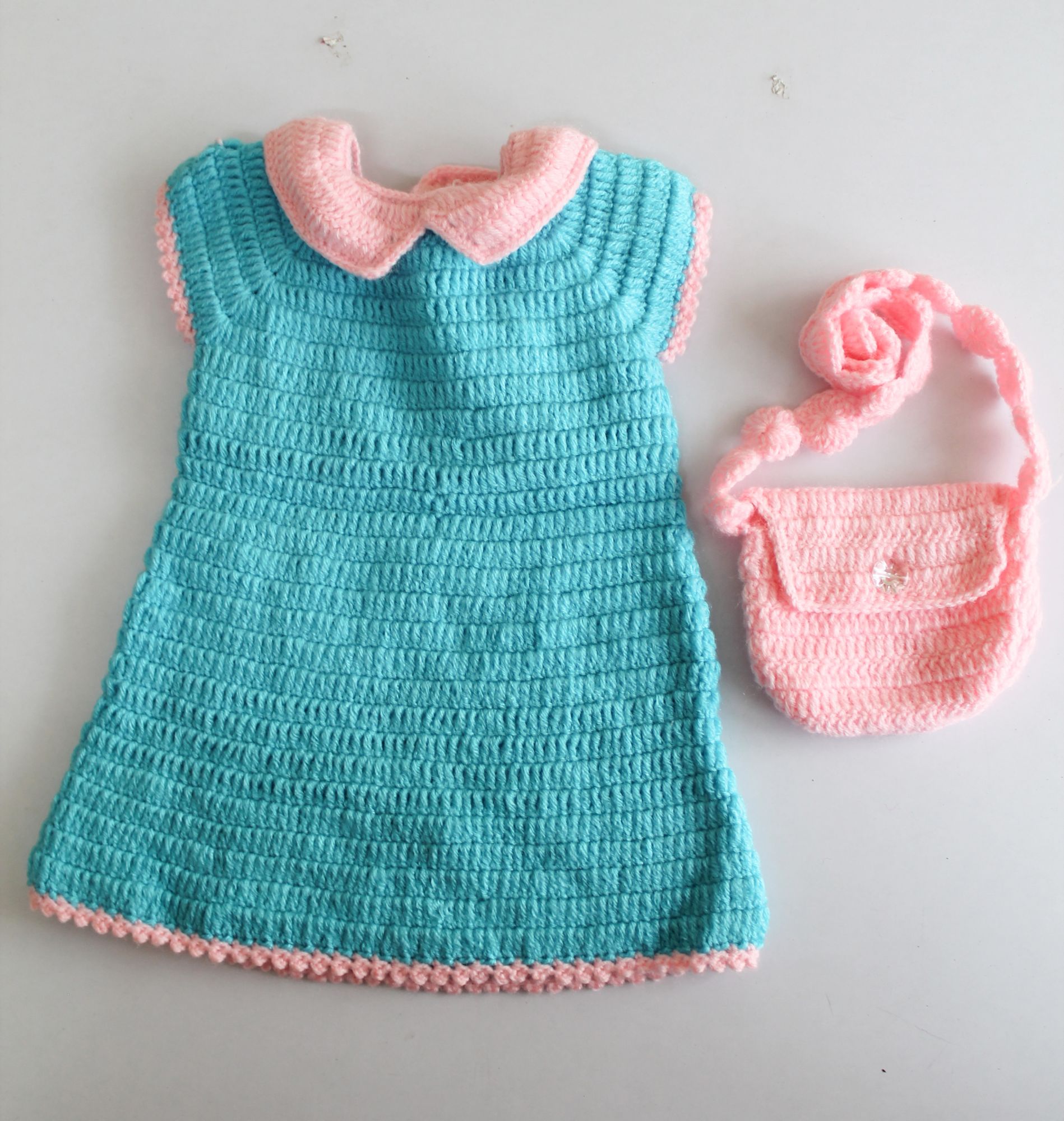 Woonie Short Sleeves Solid Colour Handmade Dress With Sling Bag - Blue