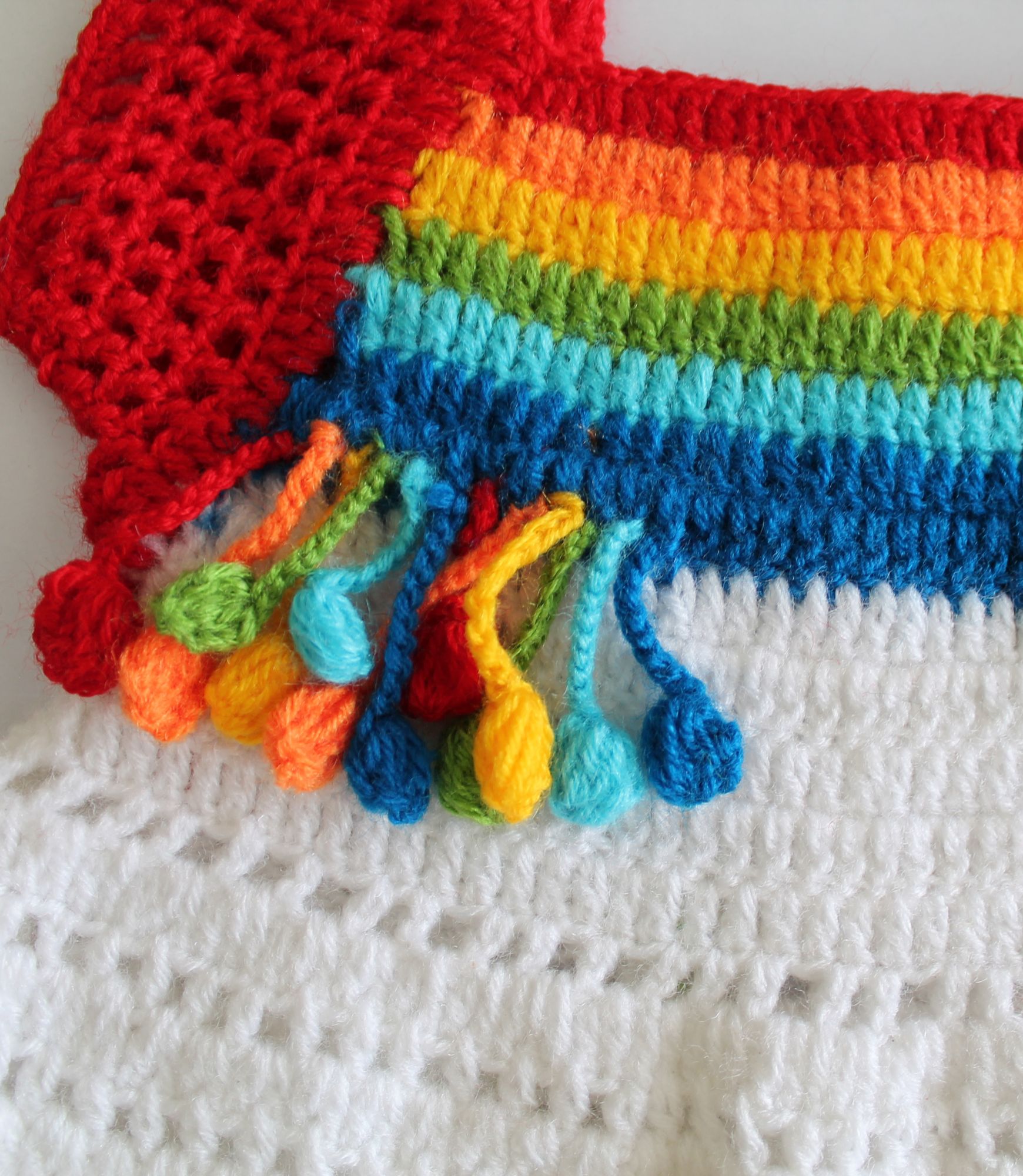 Woonie Sleeveless Rainbow Knit Detailing Dress - White