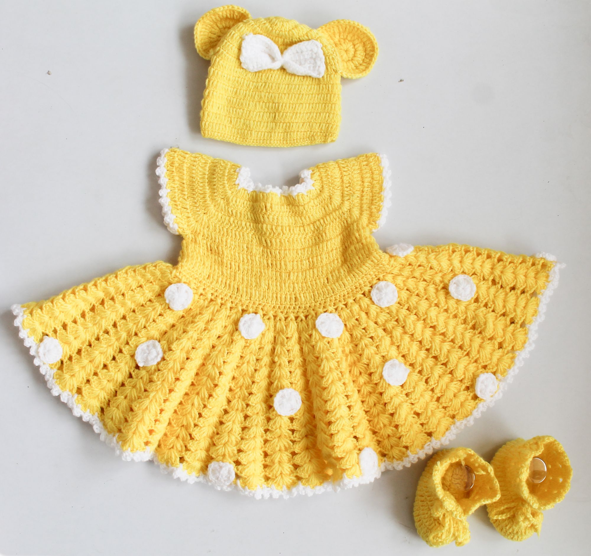 Woonie Sleeveless Flower Design Handmade Dress With Cap & Booties - Yellow