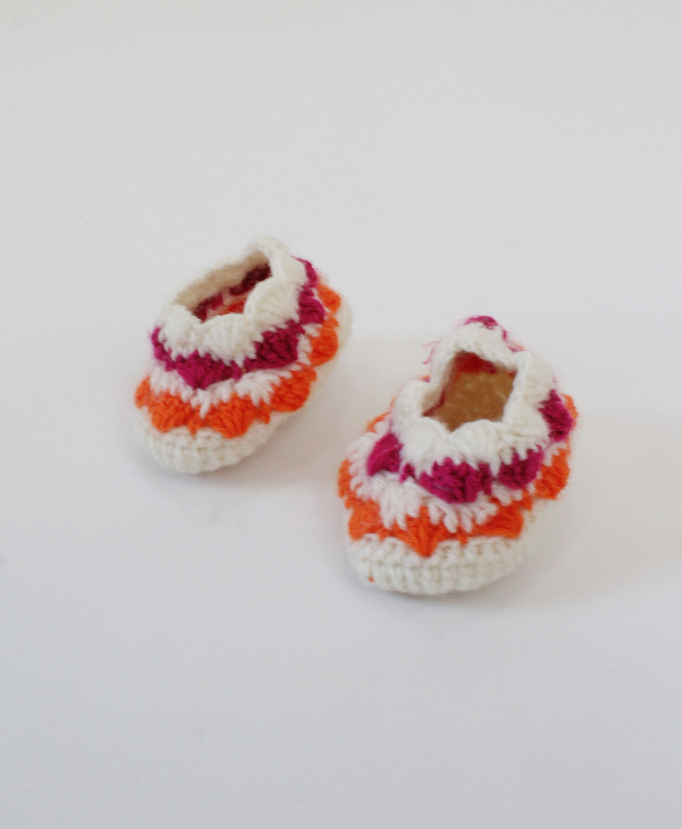 Woonie Handmade Sleeveless Drawstring Geomatrical Frock With Cap & Booties-Orange